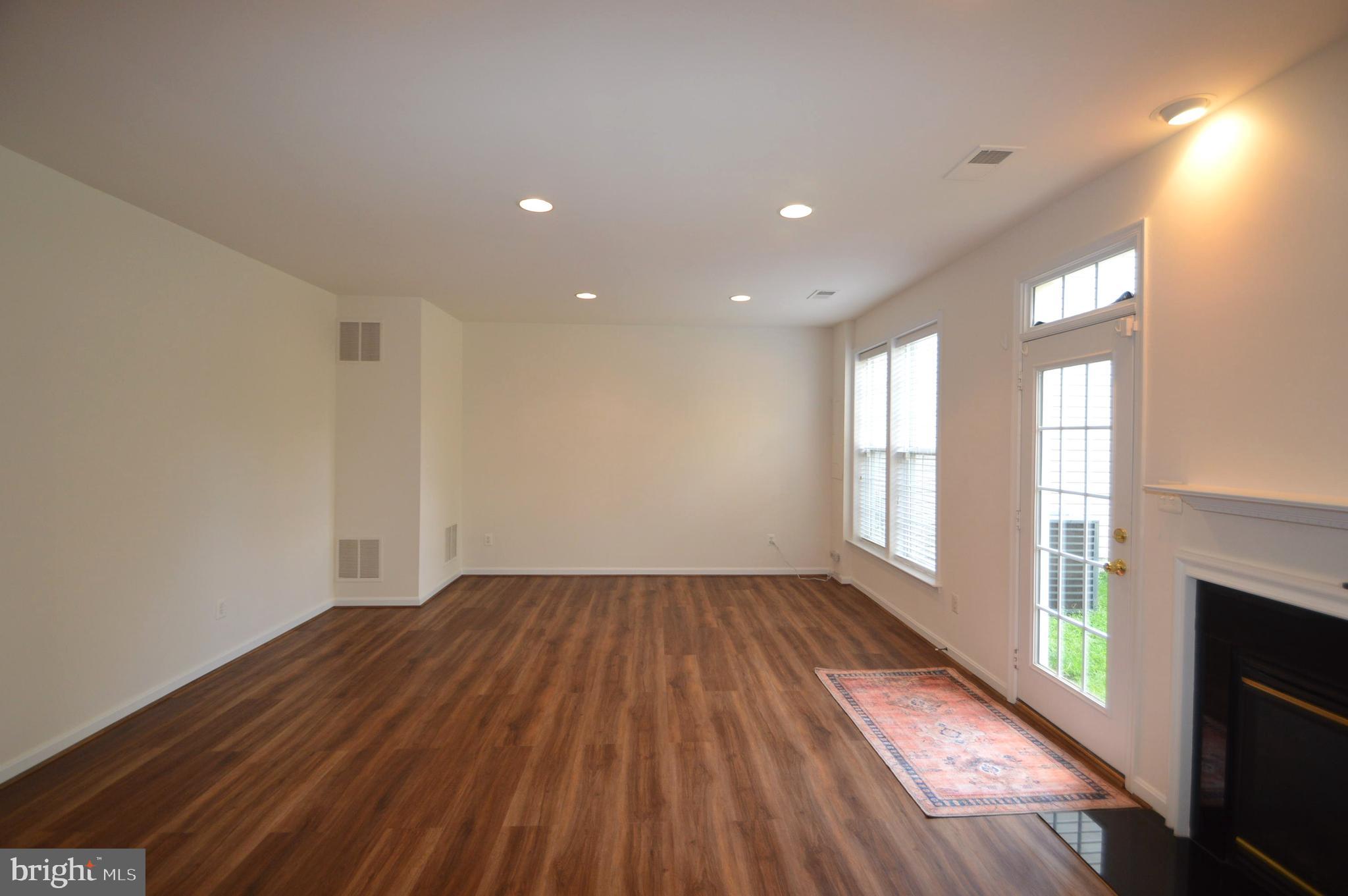 STONE RIDGE - Residential Lease