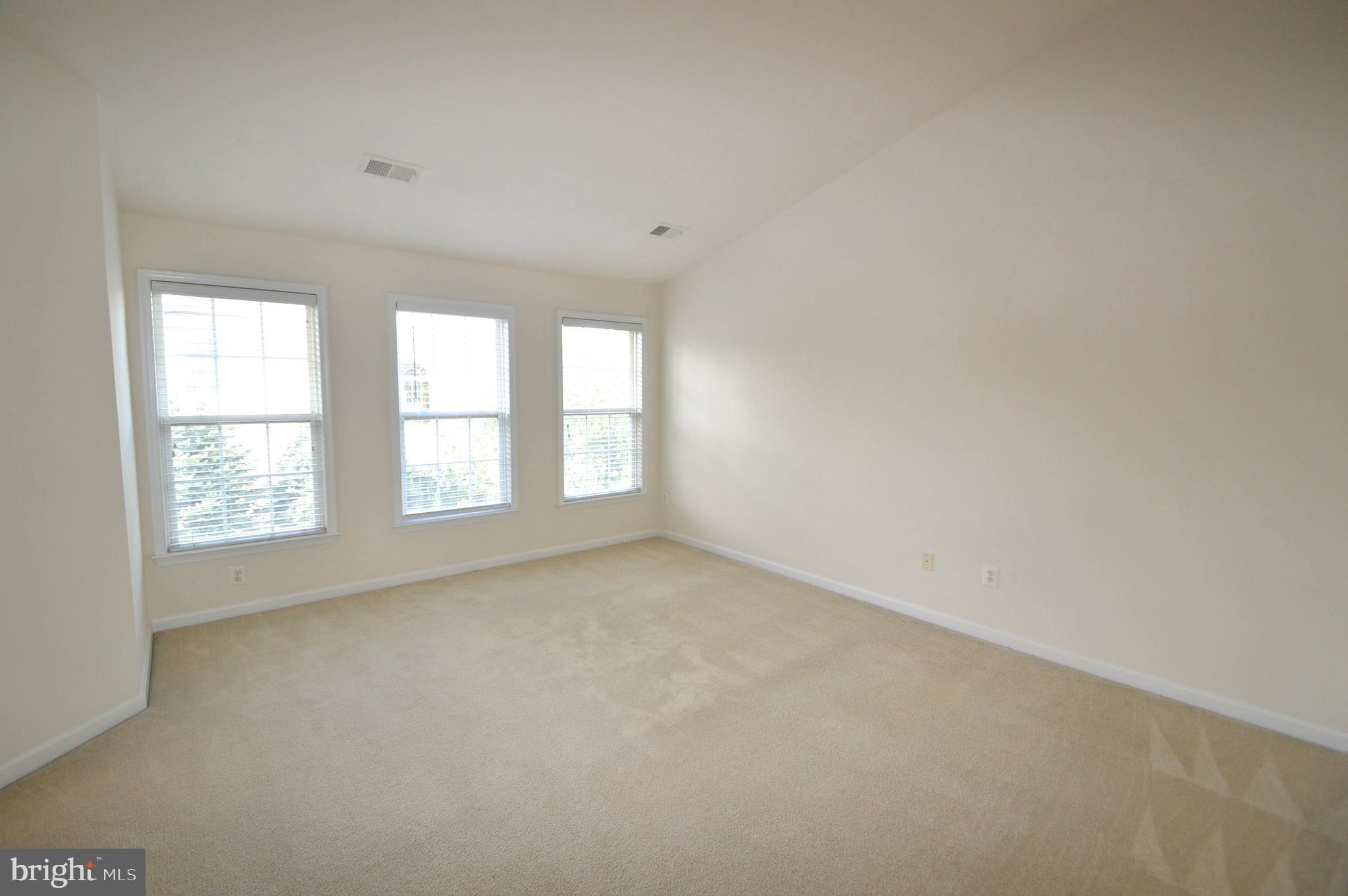 STONE RIDGE - Residential Lease