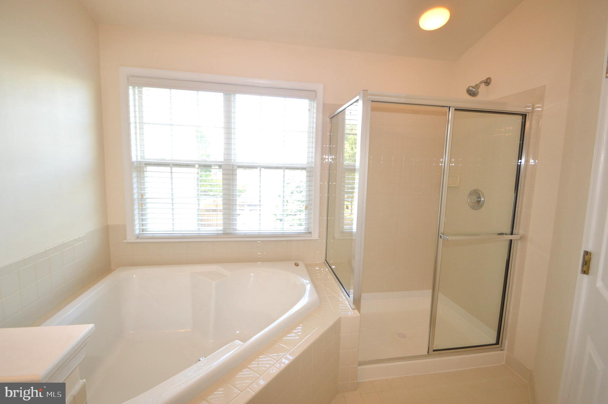 STONE RIDGE - Residential Lease