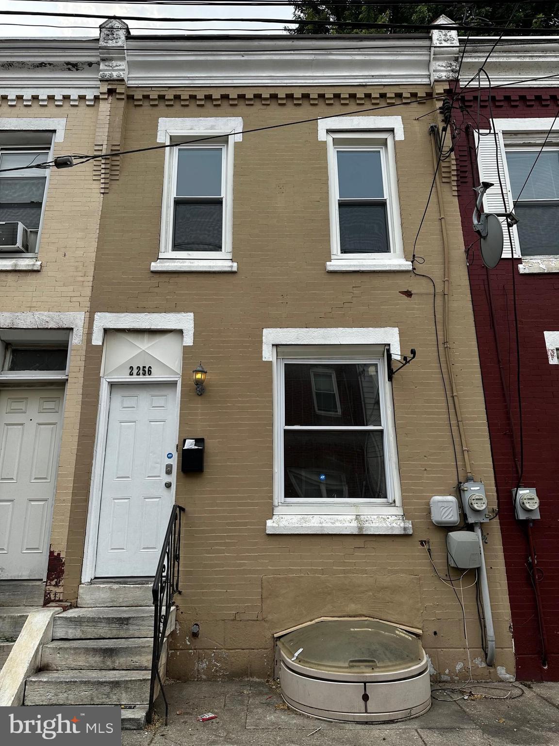 Newly renovated 4 Bedroom, 2 Full Bath townhouse near Temple University. New roof, new windows, new hot water heater, new dishwasher, new microwave, new floor and fresh paint! It is right off Broad St and a few blocks from Temple University with access to public transportation close by and ample street parking around property. Make an offer today! Property, including all appliances is in "as-is" condition at the time of sale.