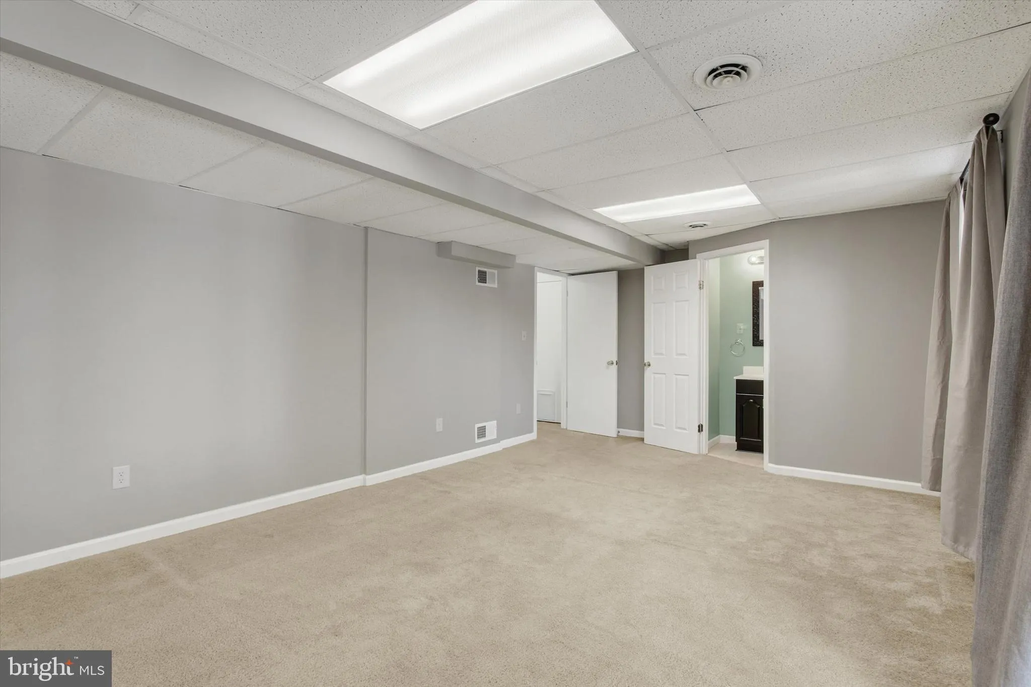 Hanover, Pennsylvania 17331, United States, 3 Bedrooms Bedrooms, ,3 BathroomsBathrooms,Residential,Active,222921