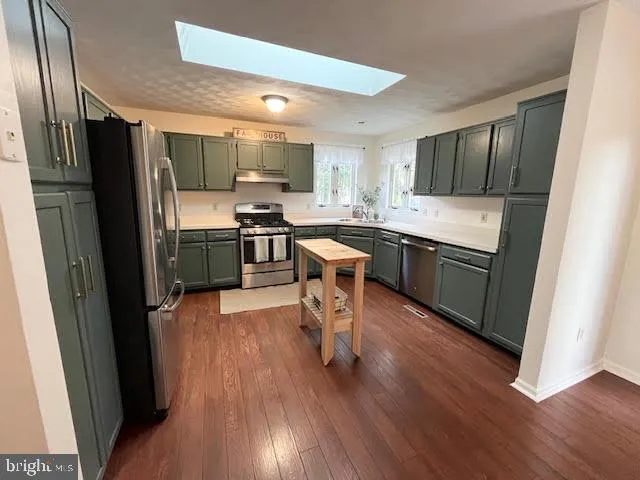 Hanover, Pennsylvania 17331, United States, 3 Bedrooms Bedrooms, ,3 BathroomsBathrooms,Residential,Active,222921