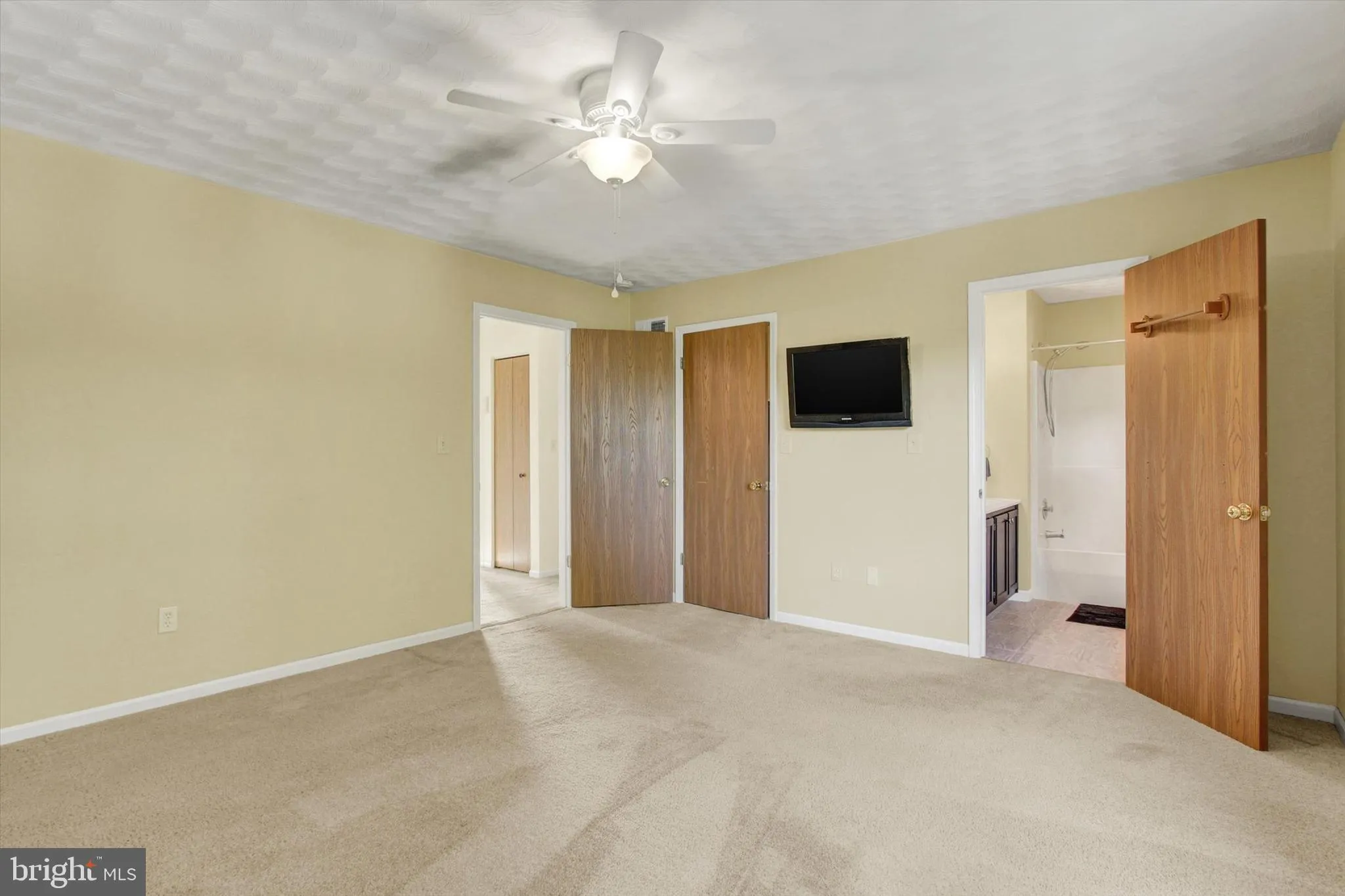 Hanover, Pennsylvania 17331, United States, 3 Bedrooms Bedrooms, ,3 BathroomsBathrooms,Residential,Active,222921