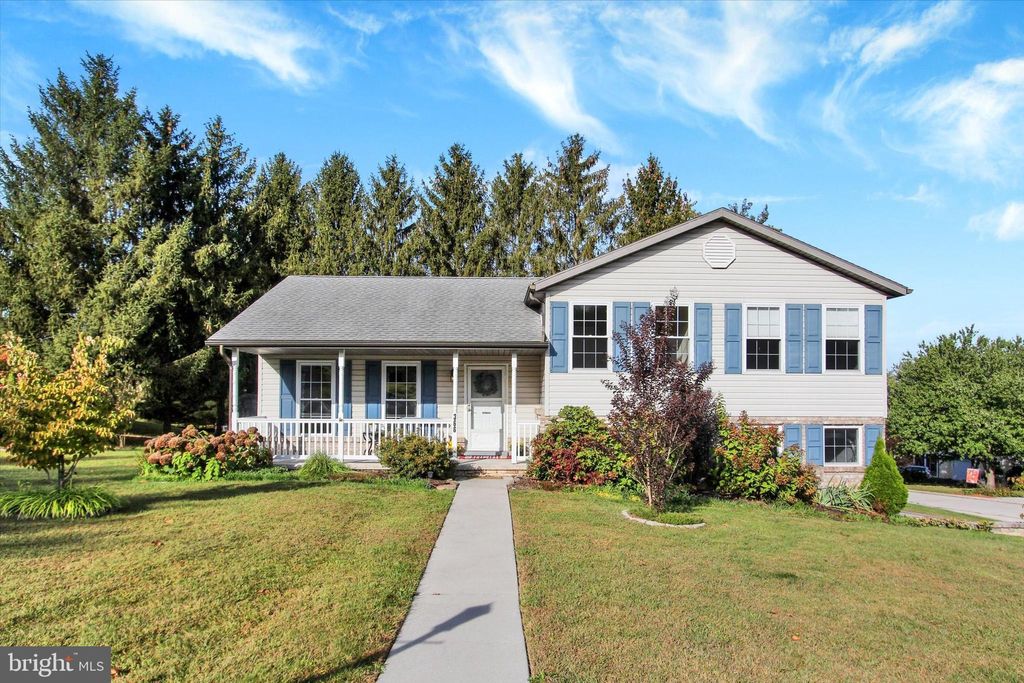 Photo of 366 Jasmine Drive, HANOVER, PA 17331 (MLS # PAYK2091058)