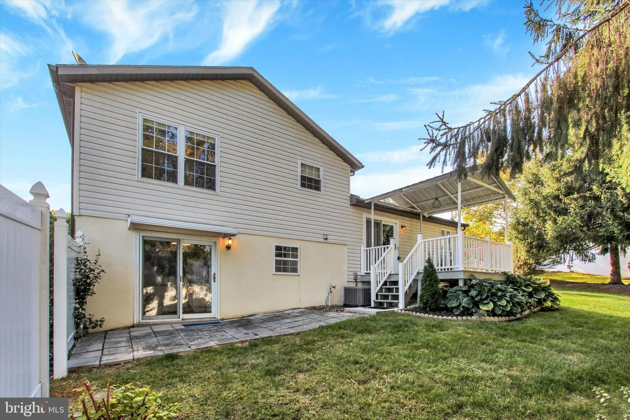 Hanover, Pennsylvania 17331, United States, 3 Bedrooms Bedrooms, ,3 BathroomsBathrooms,Residential,Active,222921