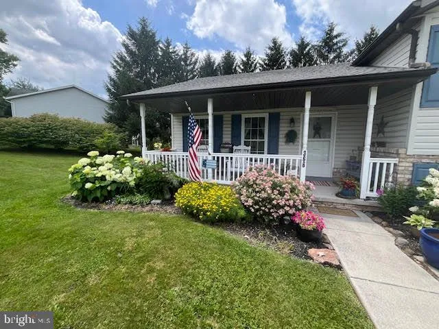 Hanover, Pennsylvania 17331, United States, 3 Bedrooms Bedrooms, ,3 BathroomsBathrooms,Residential,Active,222921