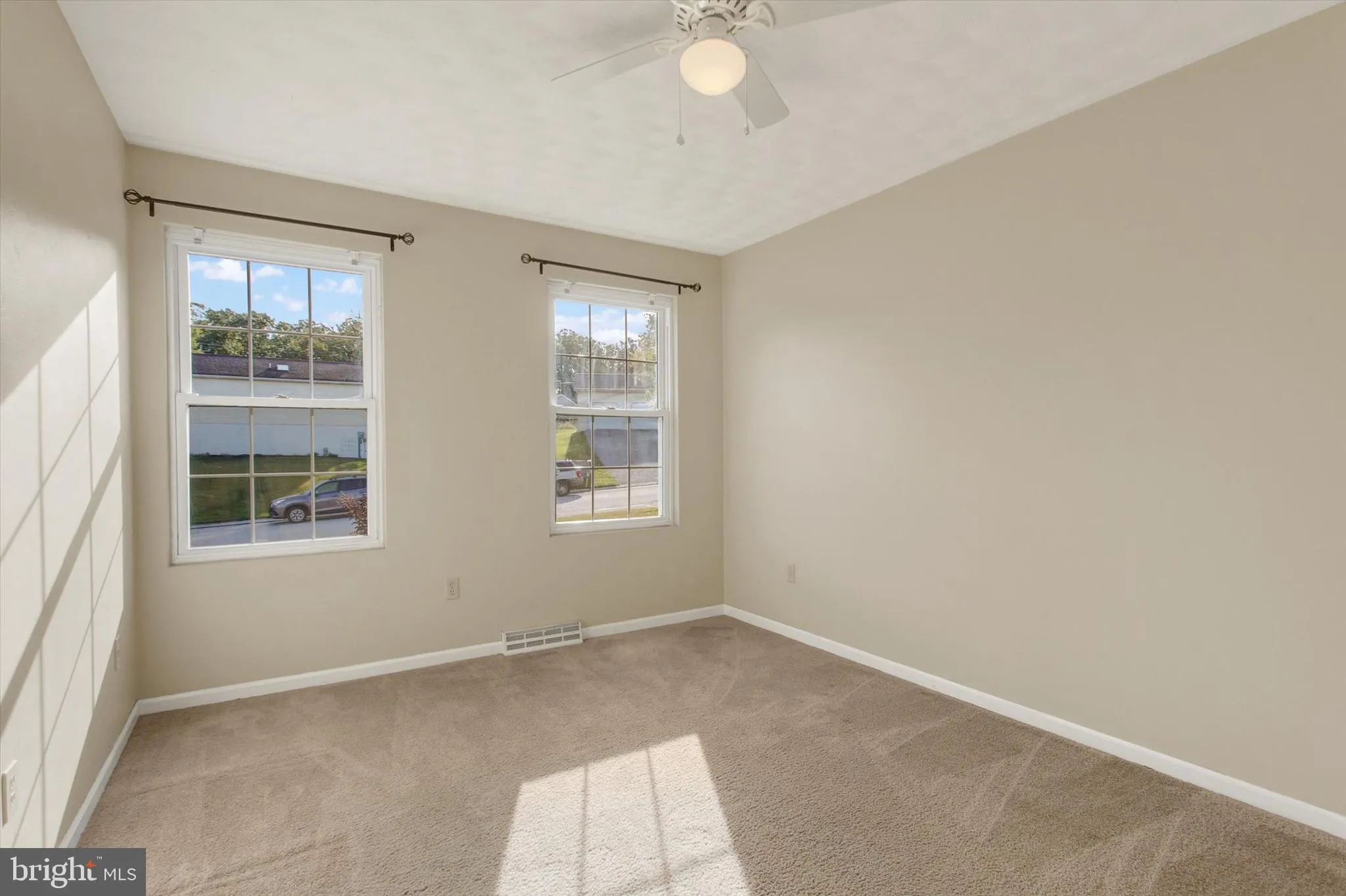 Hanover, Pennsylvania 17331, United States, 3 Bedrooms Bedrooms, ,3 BathroomsBathrooms,Residential,Active,222921