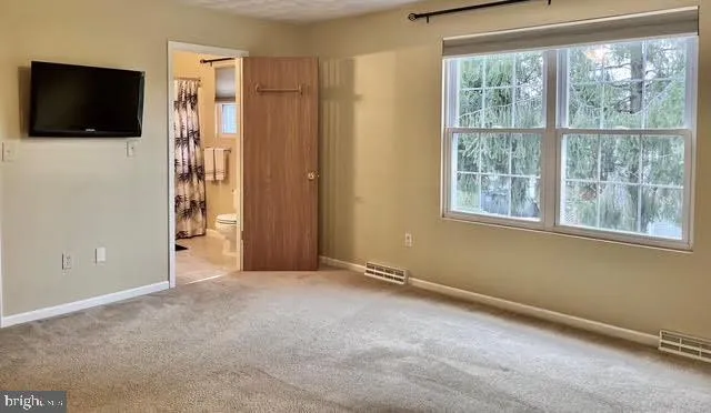 Hanover, Pennsylvania 17331, United States, 3 Bedrooms Bedrooms, ,3 BathroomsBathrooms,Residential,Active,222921