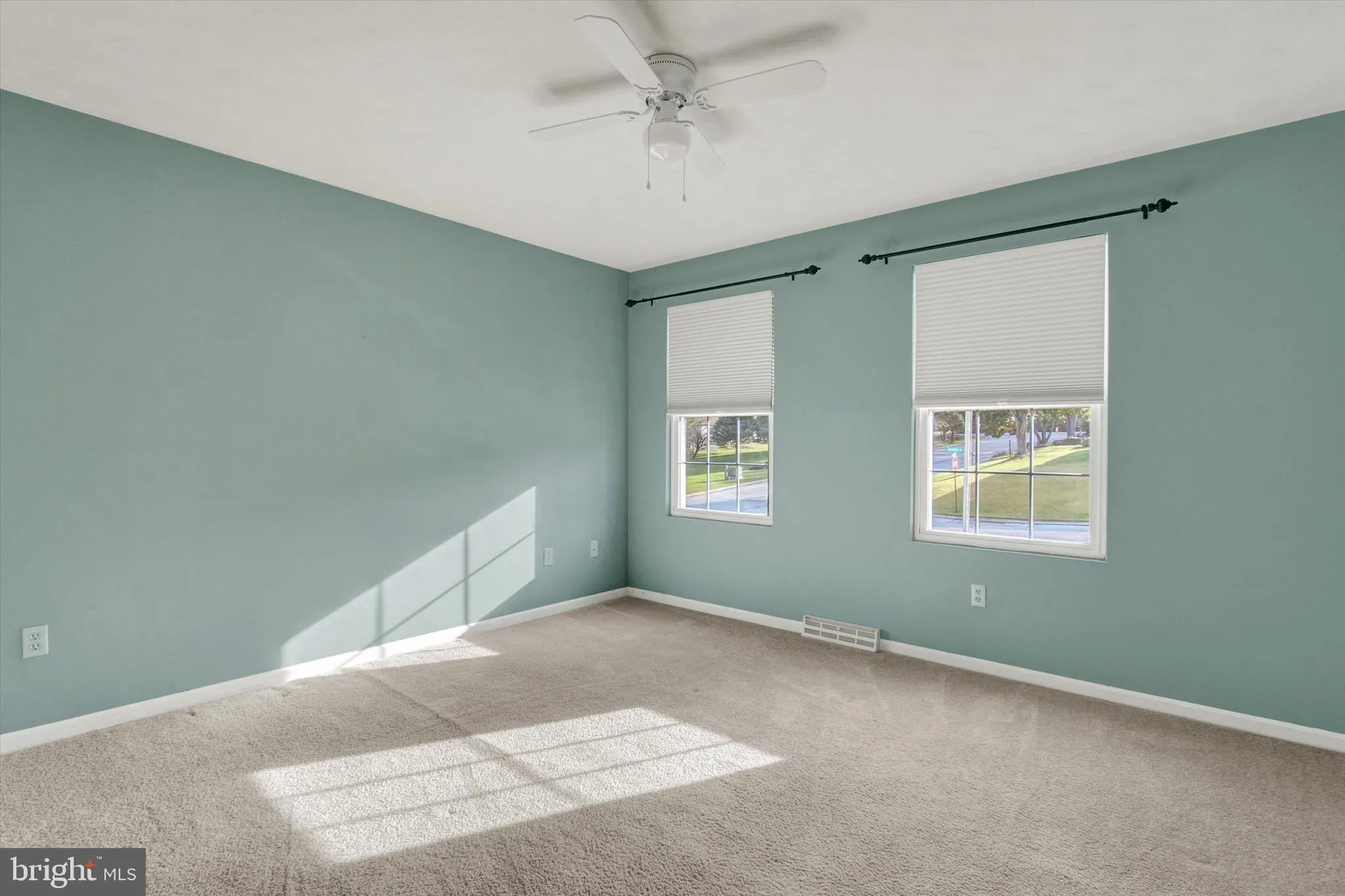 Hanover, Pennsylvania 17331, United States, 3 Bedrooms Bedrooms, ,3 BathroomsBathrooms,Residential,Active,222921