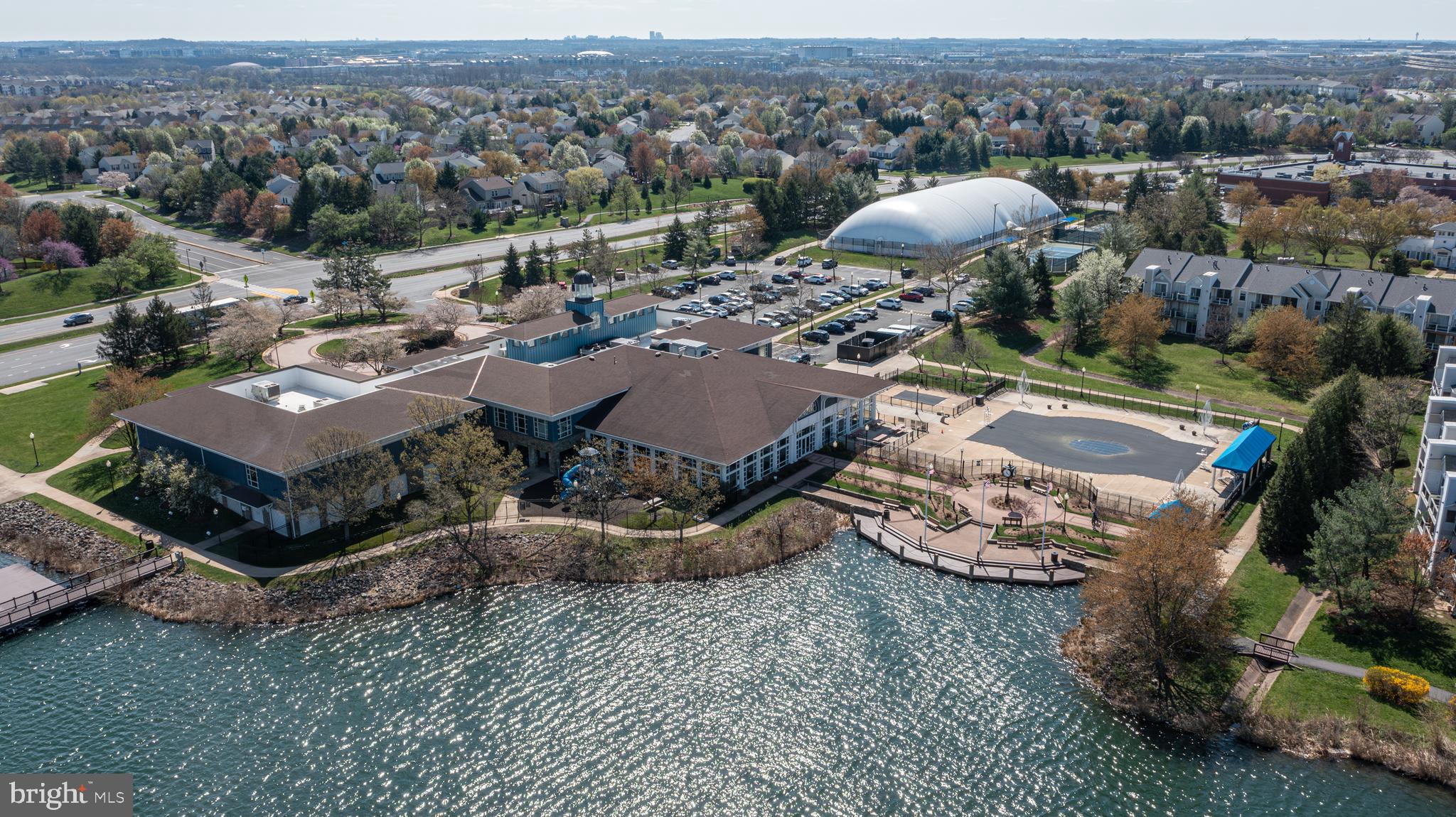 ASHBURN VILLAGE - Residential