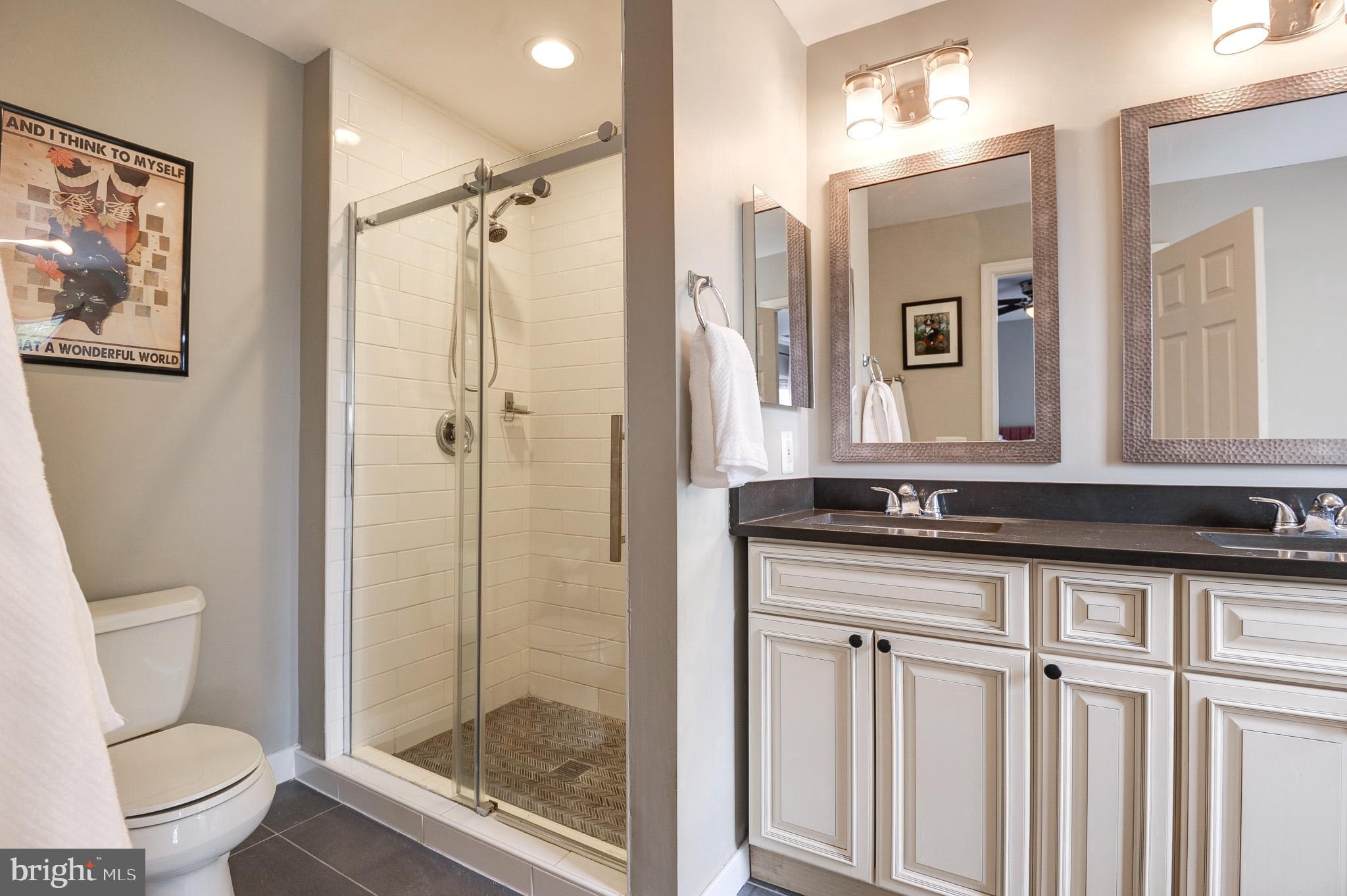 ASHBURN VILLAGE - Residential