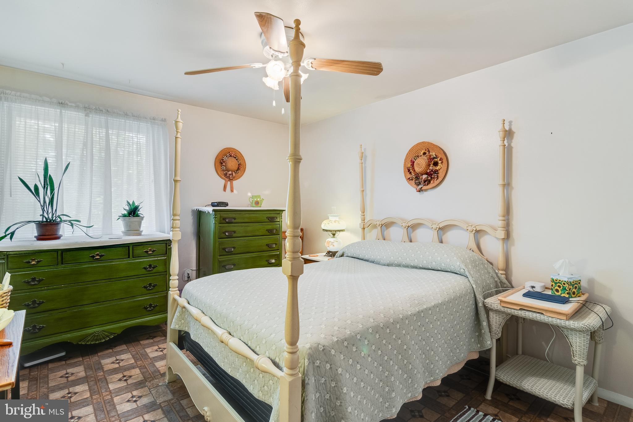 ROCK CREEK ESTATES - Residential