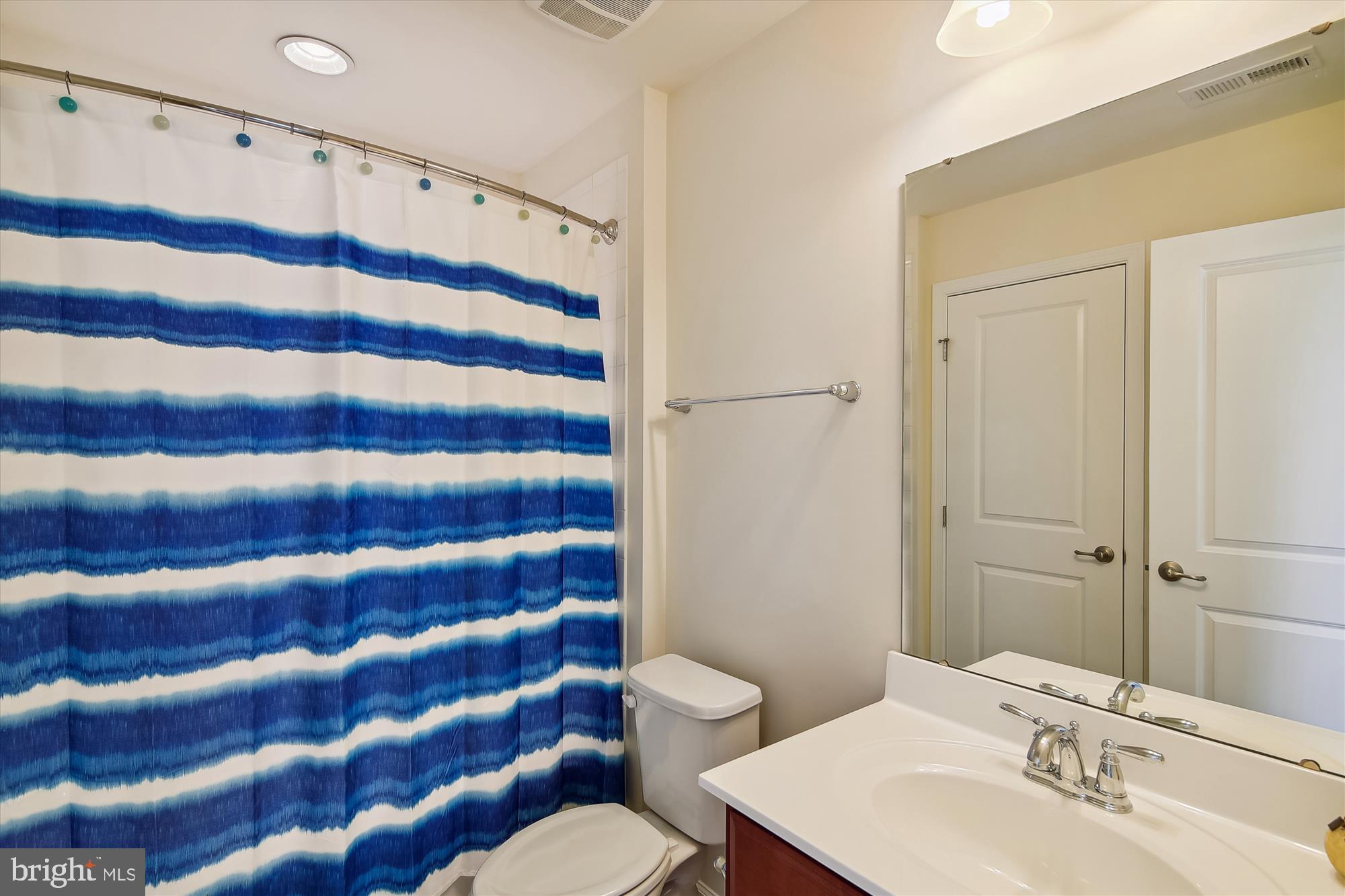 HOWARD SQUARE - Residential