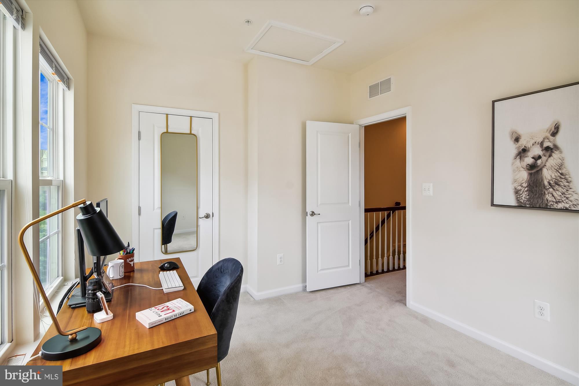 HOWARD SQUARE - Residential