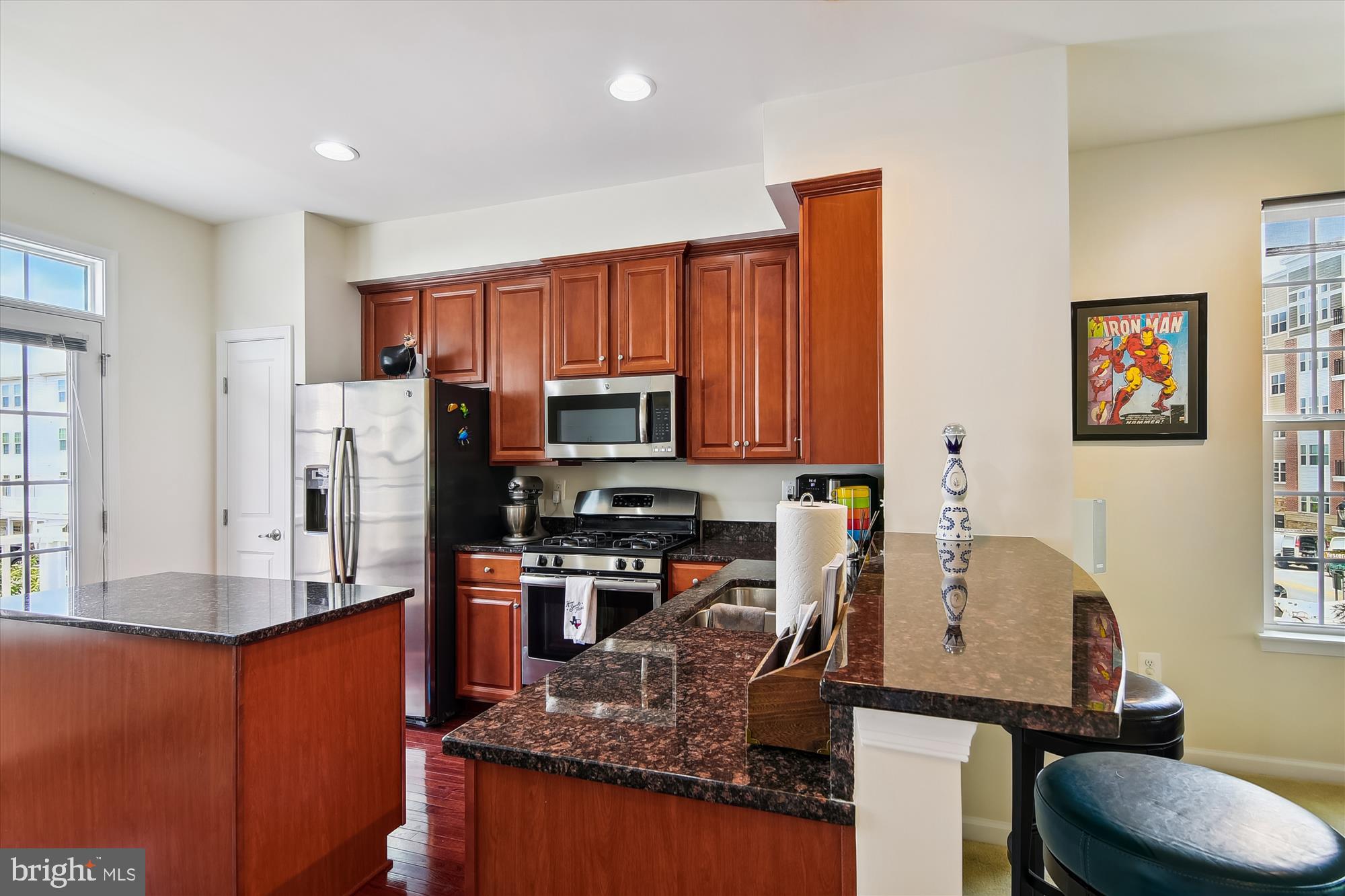 HOWARD SQUARE - Residential