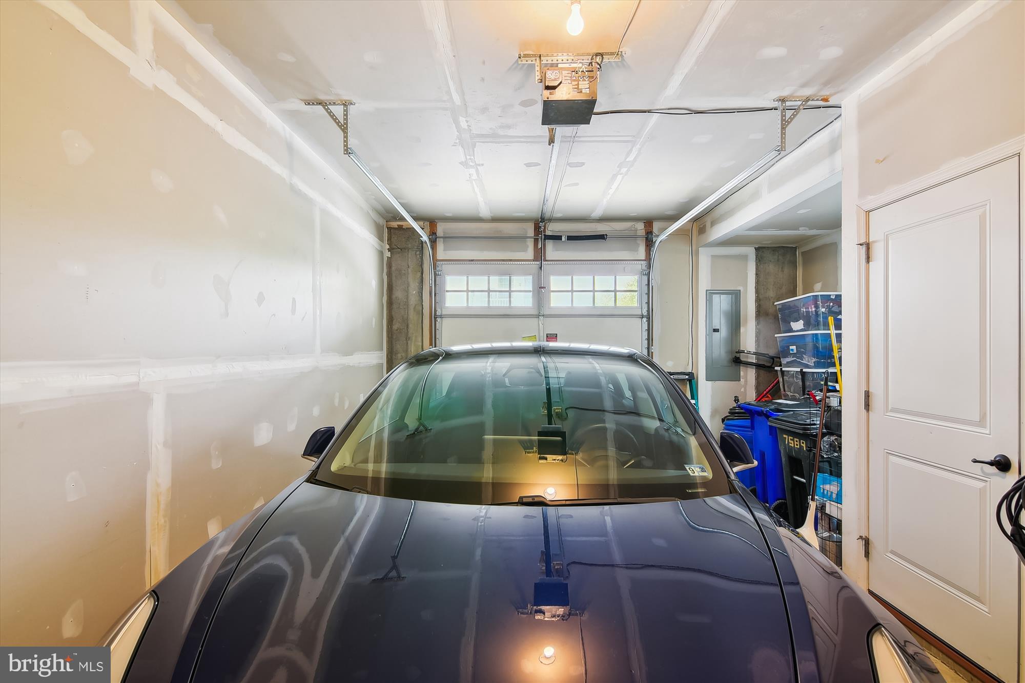 HOWARD SQUARE - Residential