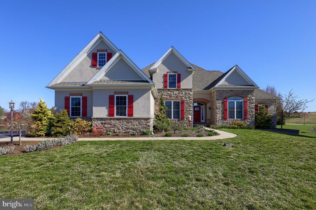 Photo of 339 ECKER DR, LITITZ, PA 17543 (MLS # PALA2033142)