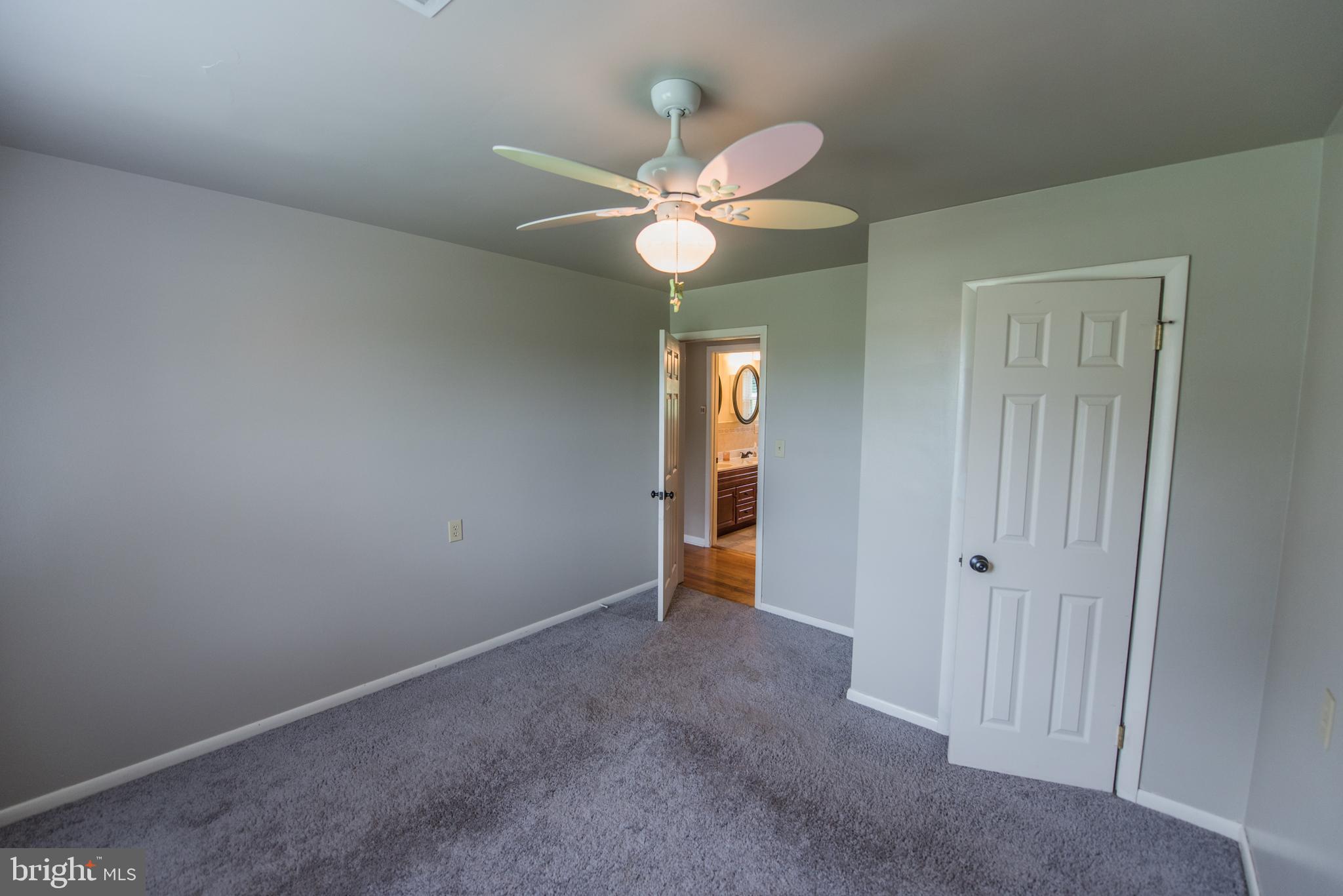 SUMMIT POINT - Residential