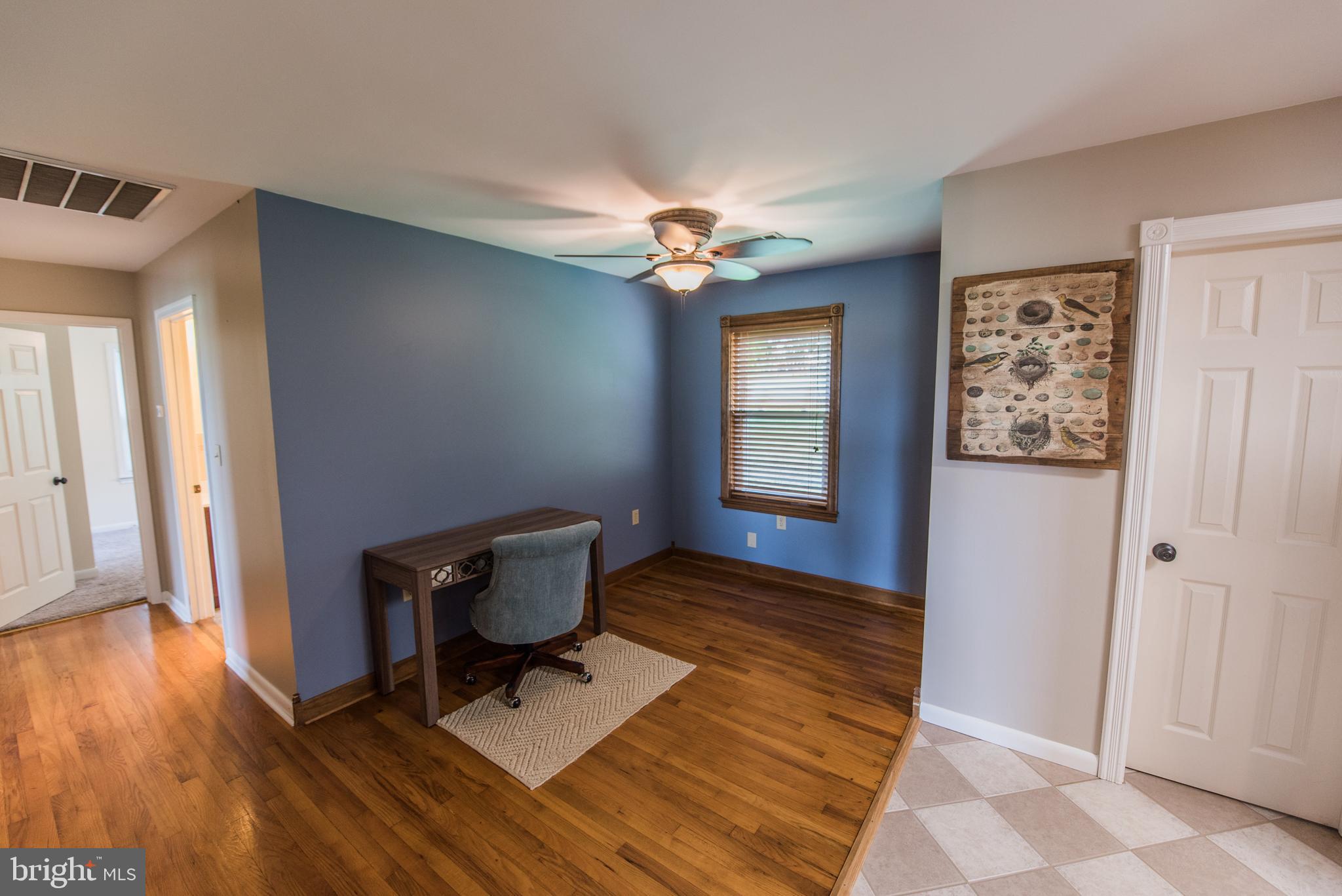 SUMMIT POINT - Residential