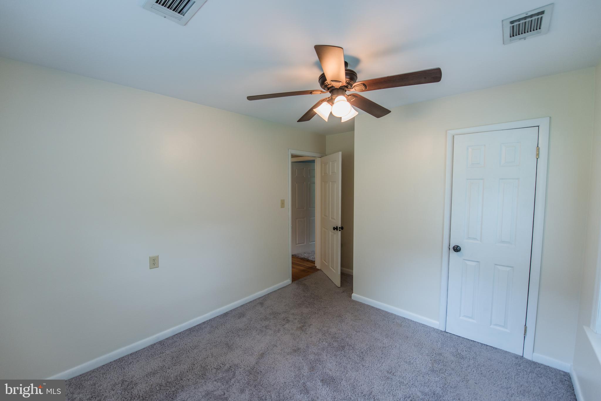 SUMMIT POINT - Residential