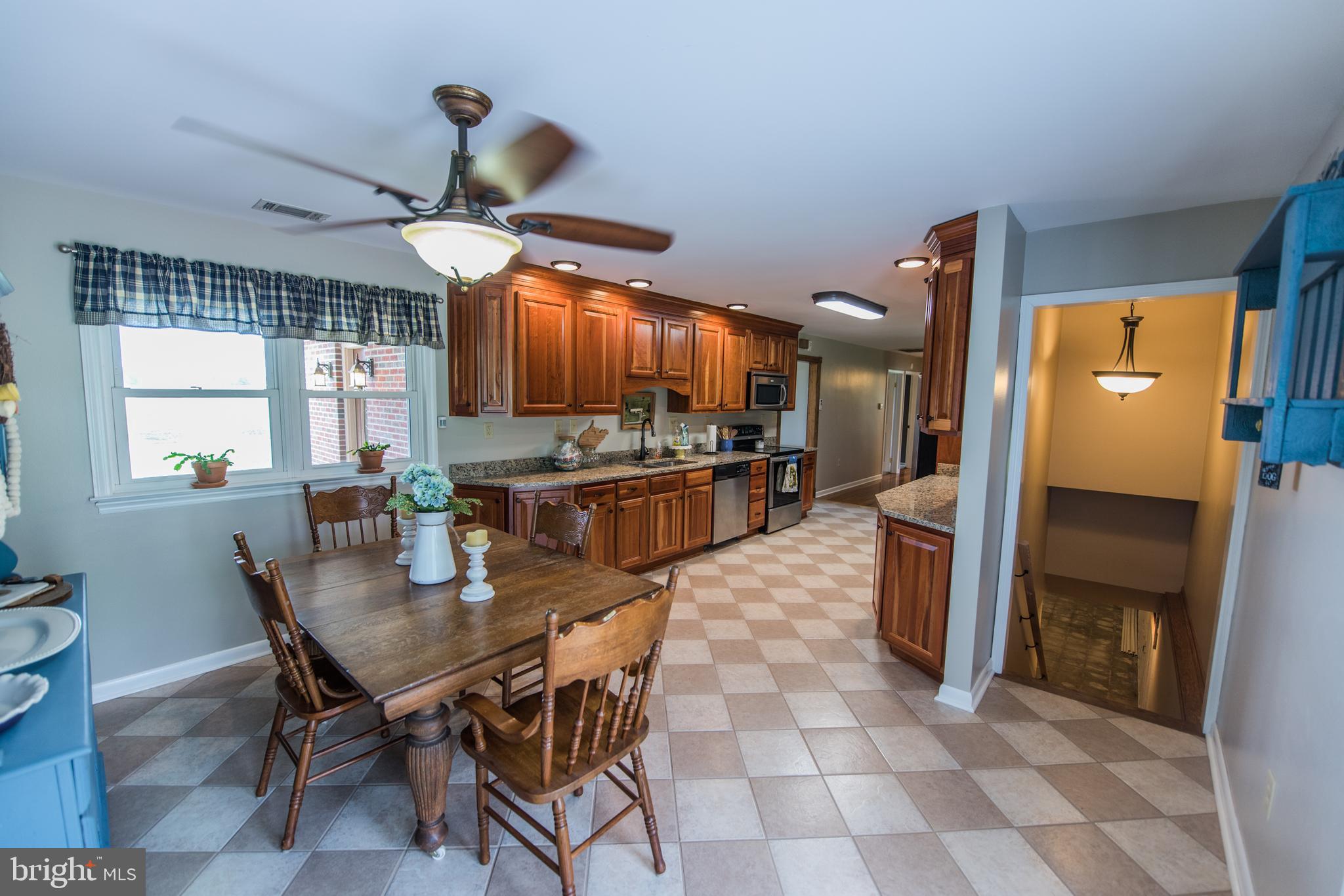 SUMMIT POINT - Residential