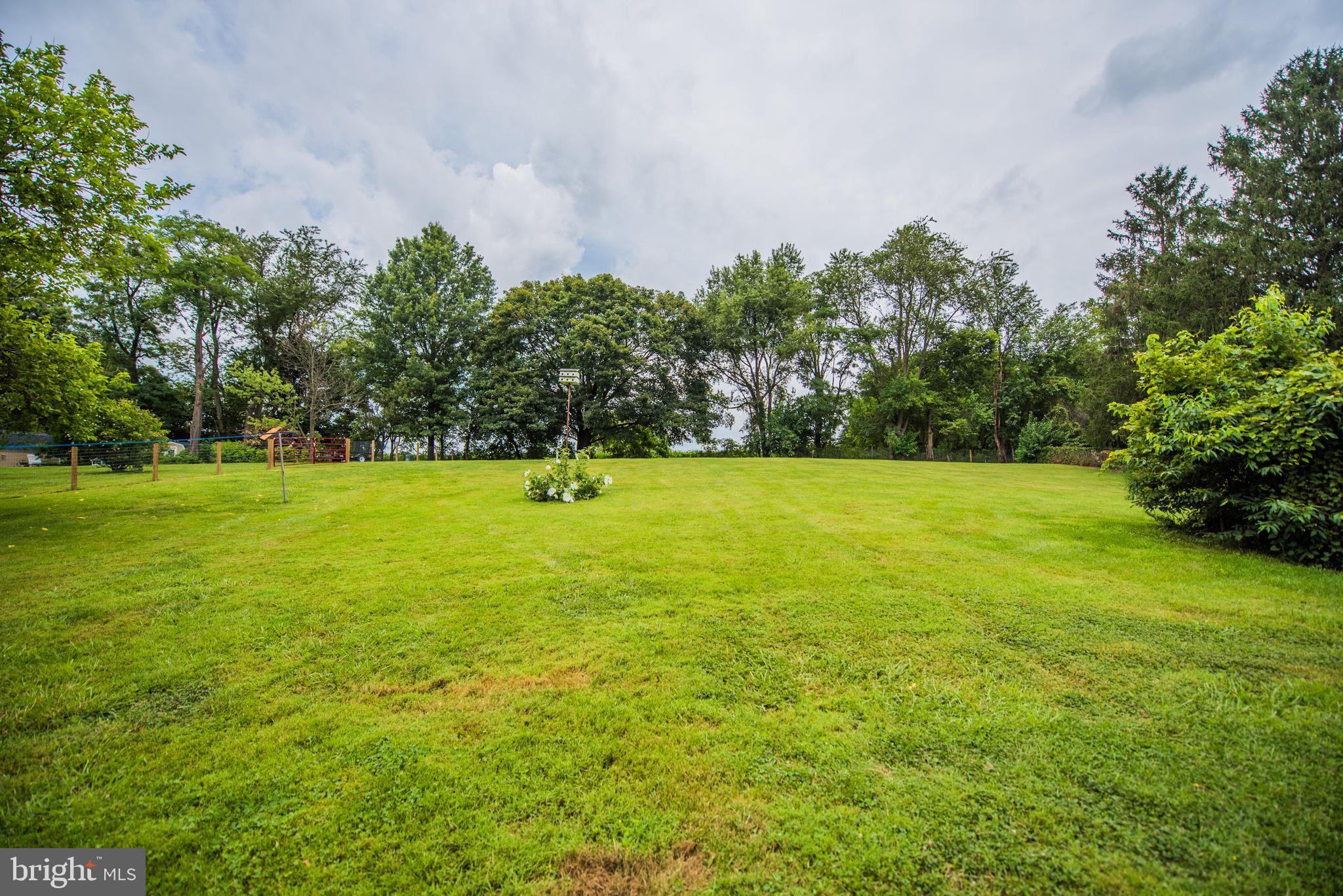 SUMMIT POINT - Residential