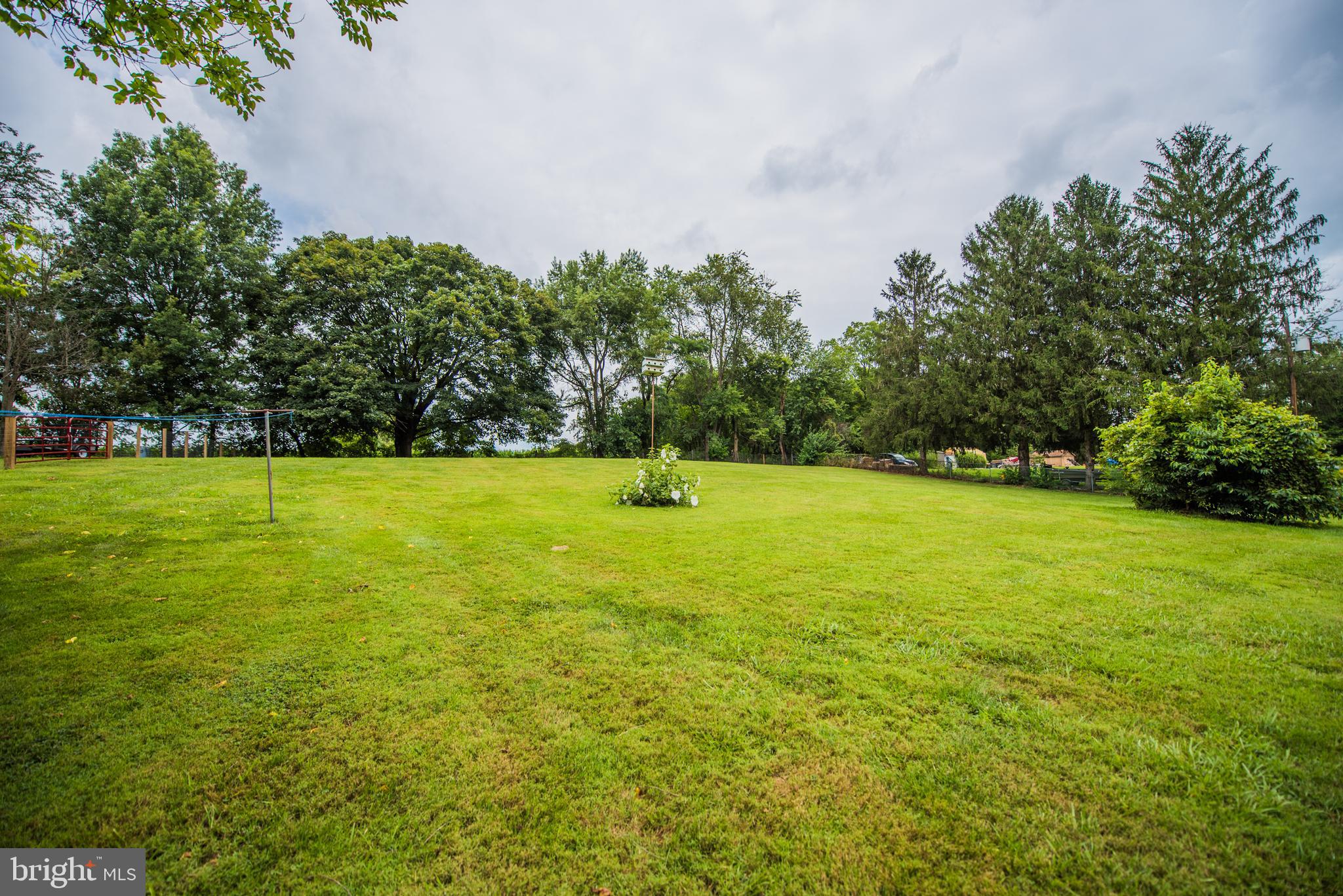 SUMMIT POINT - Residential