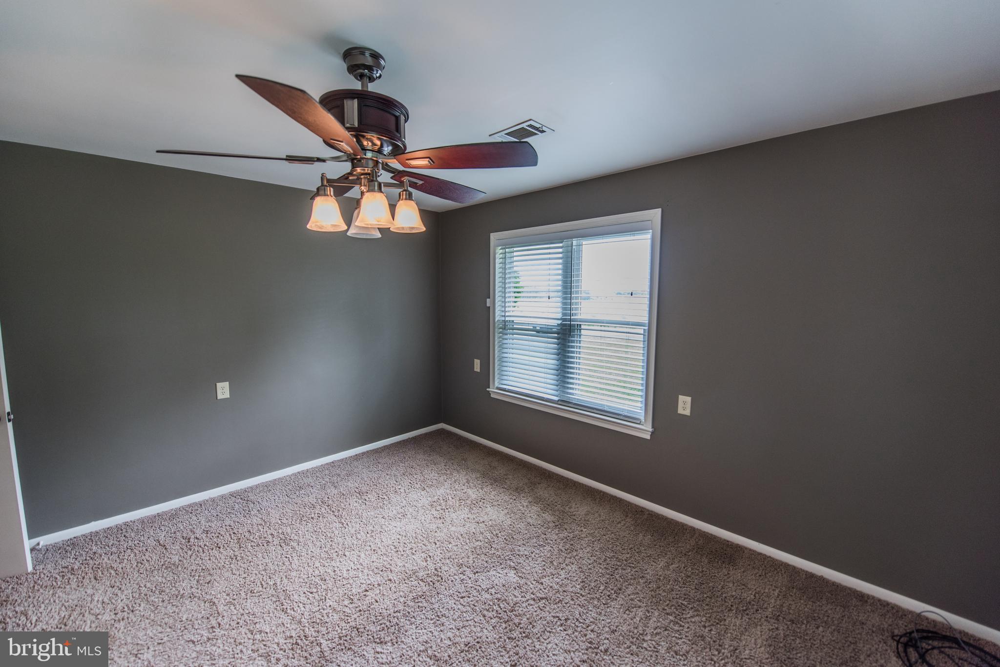 SUMMIT POINT - Residential