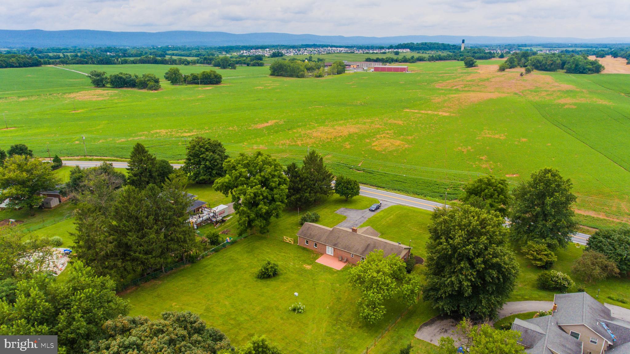 SUMMIT POINT - Residential