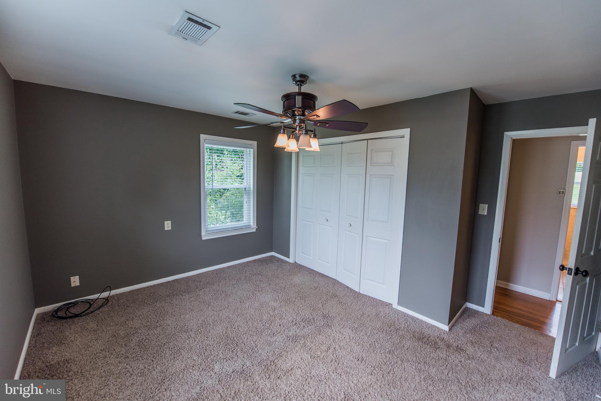 SUMMIT POINT - Residential