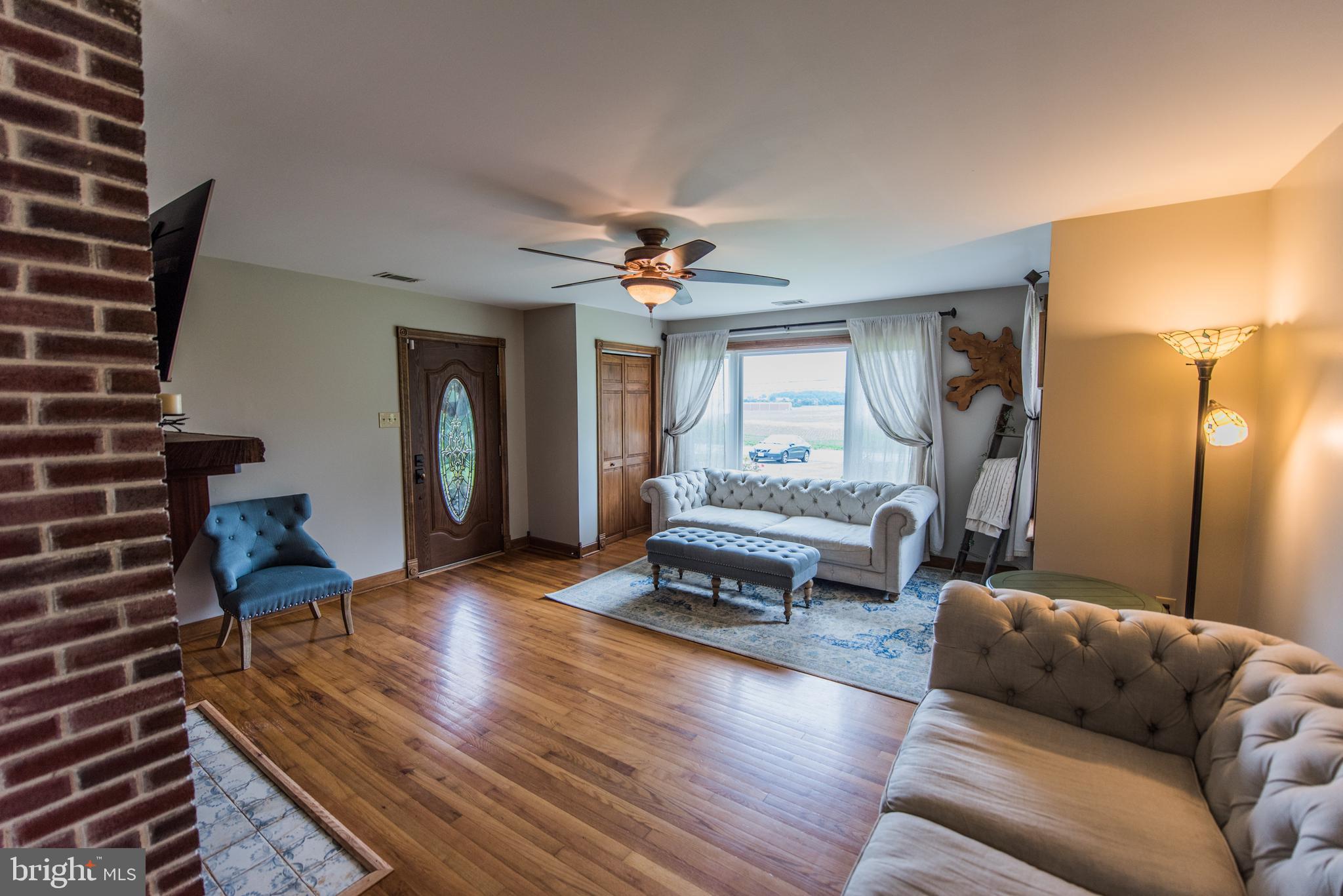 SUMMIT POINT - Residential