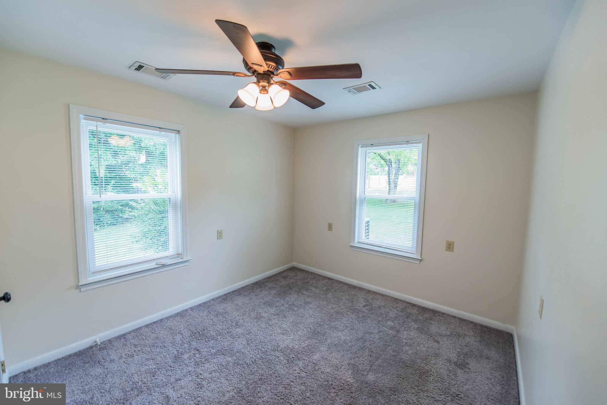 SUMMIT POINT - Residential