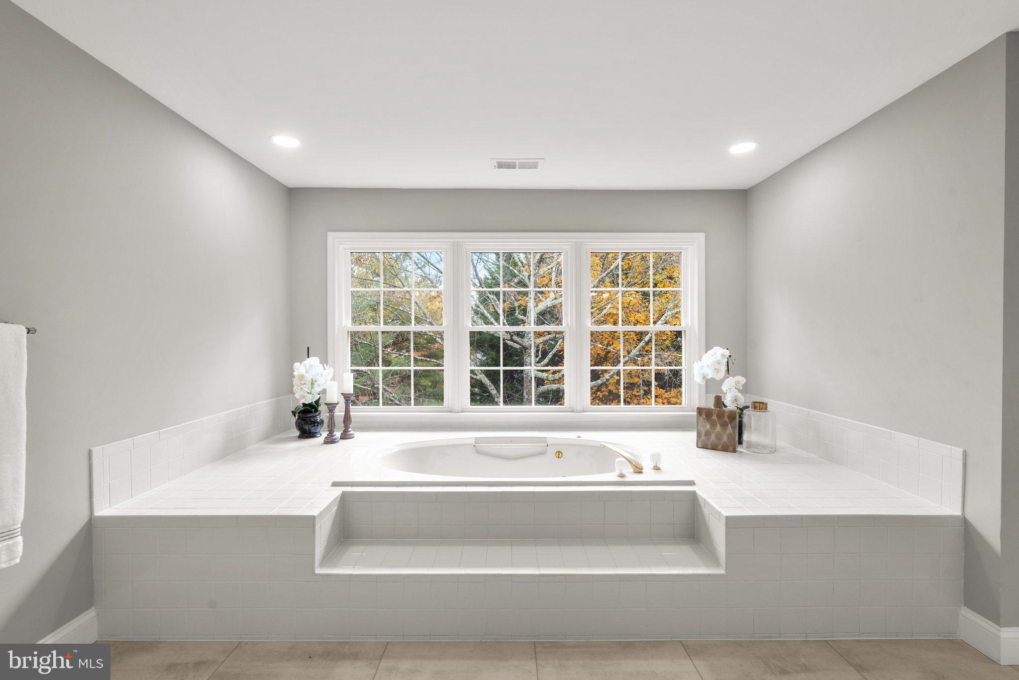 NORMANDY HILLS - Residential