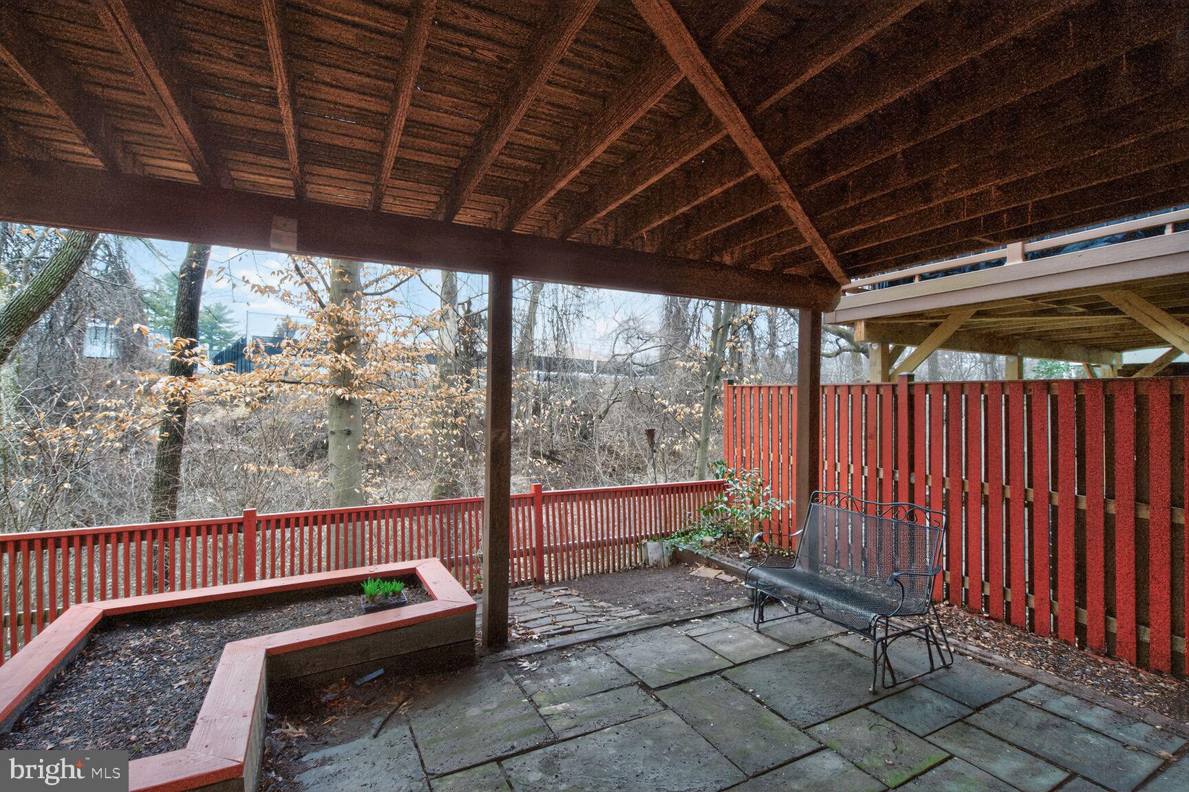 POTOMAC OUTSIDE - Residential