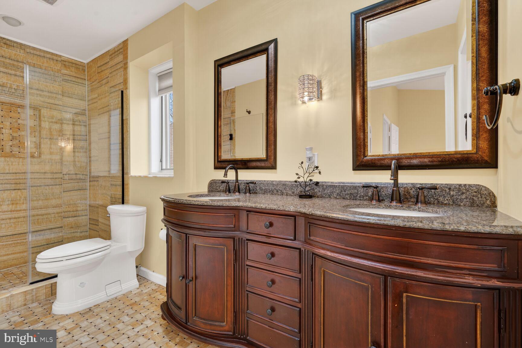 POTOMAC OUTSIDE - Residential