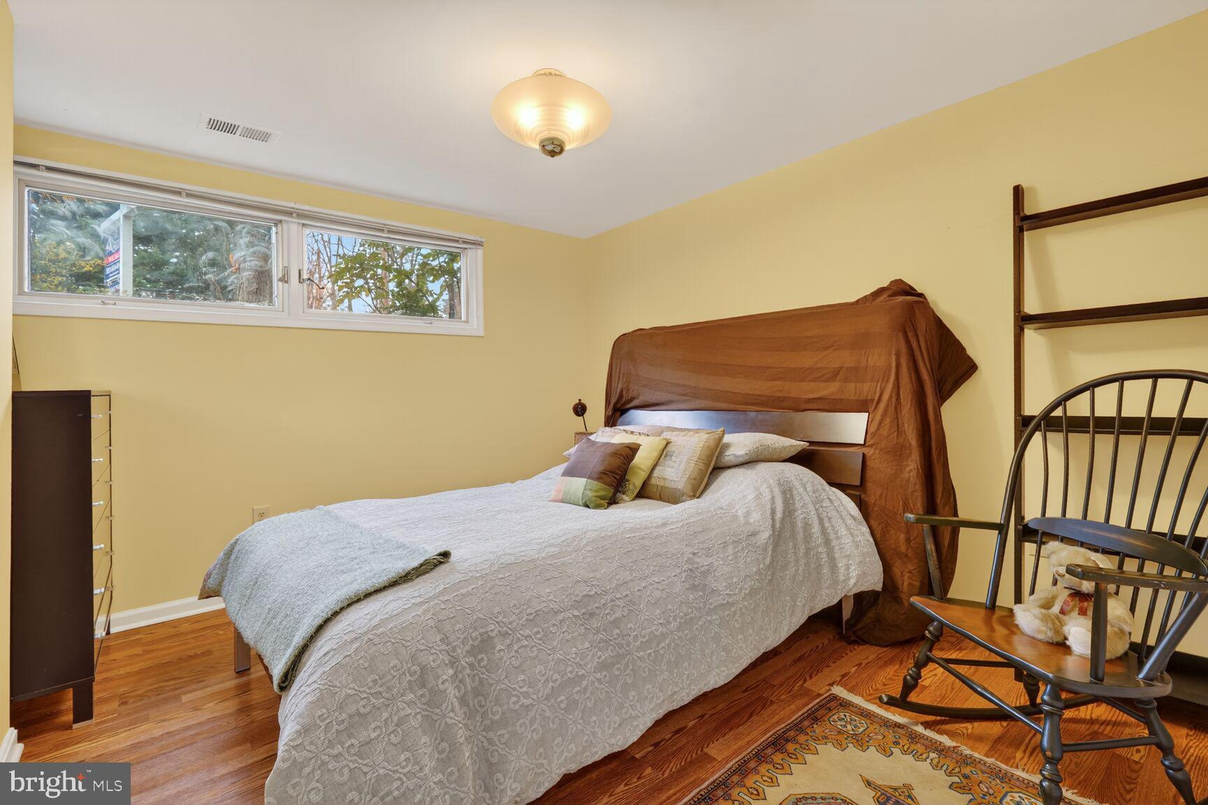 POTOMAC OUTSIDE - Residential