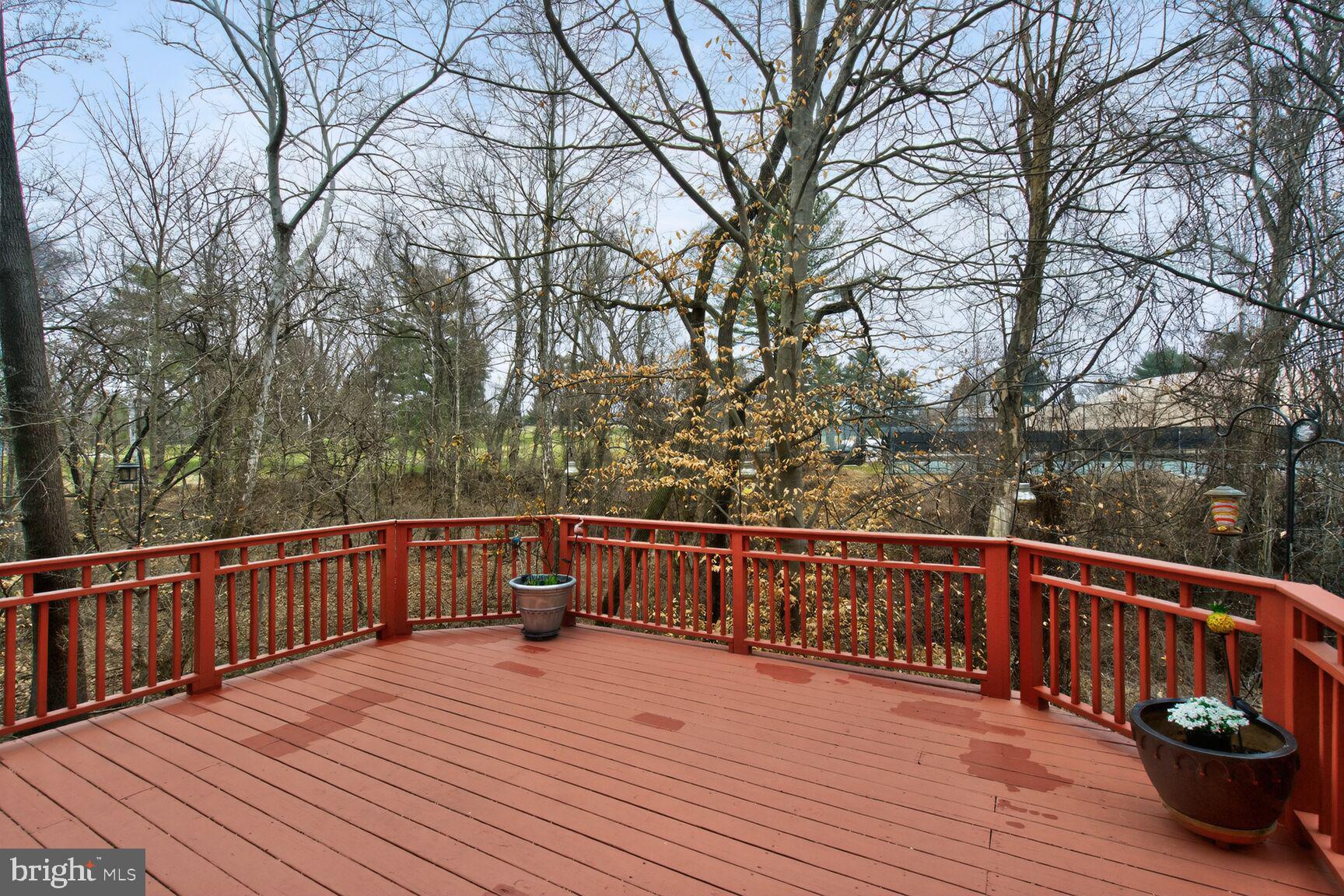 POTOMAC OUTSIDE - Residential