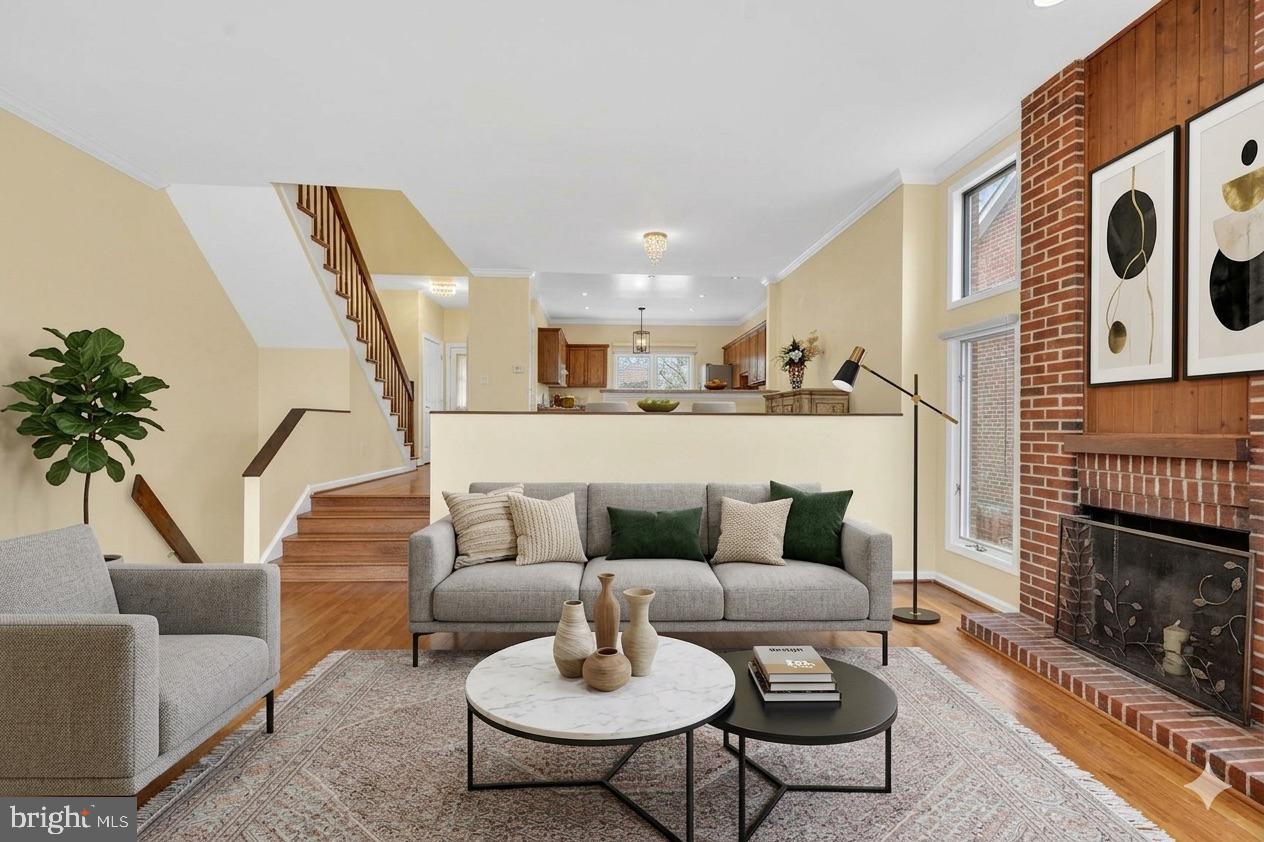 POTOMAC OUTSIDE - Residential