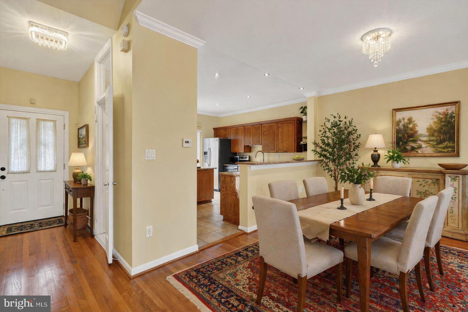 POTOMAC OUTSIDE - Residential