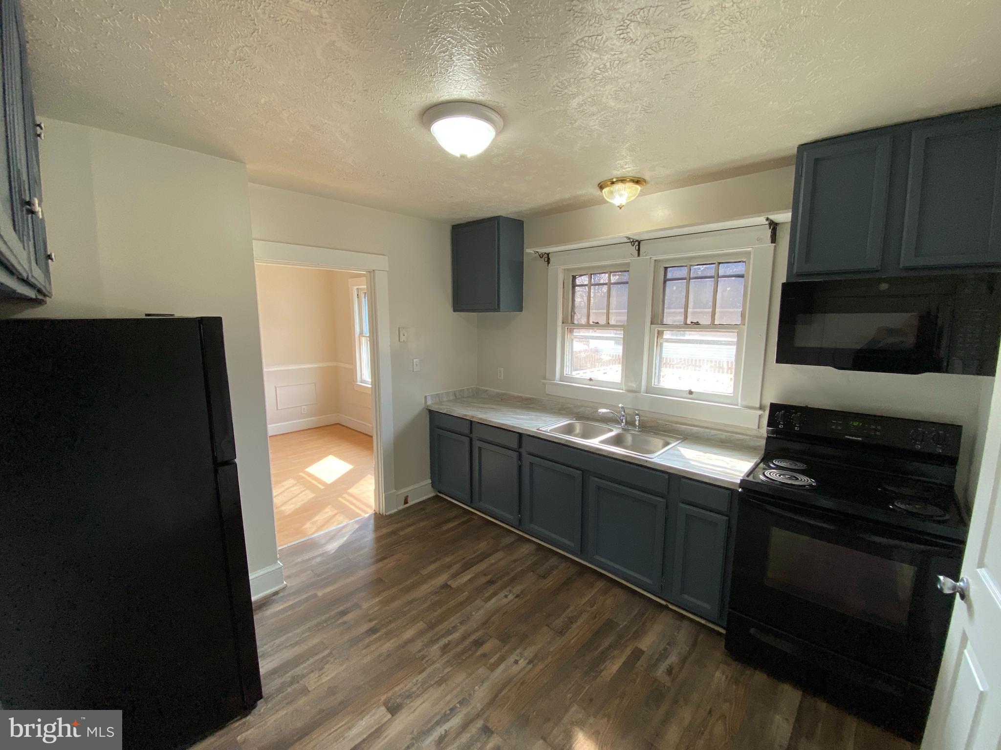 SYLVANIA HEIGHTS - Residential Lease