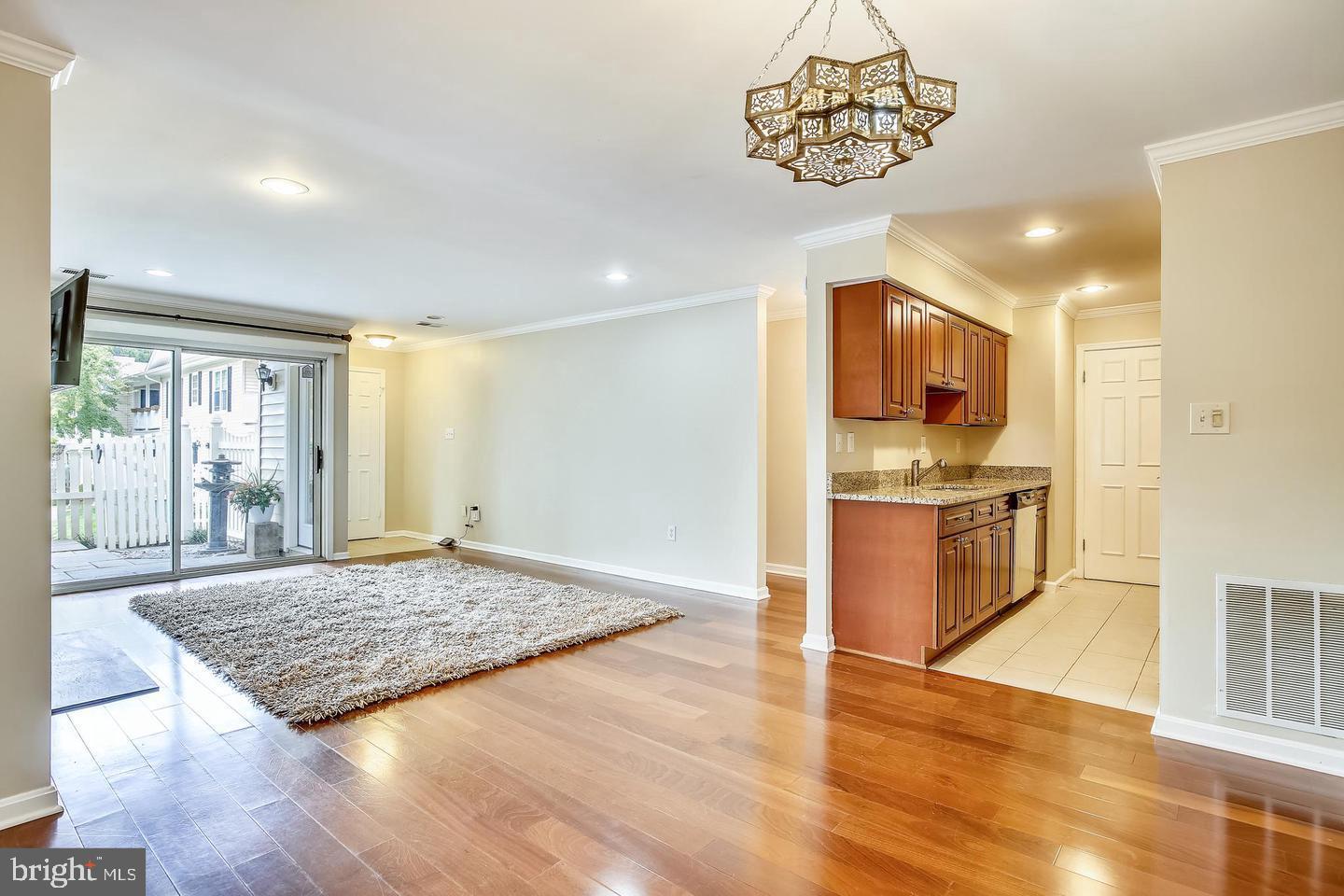 TREVOR HOUSE - Residential Lease