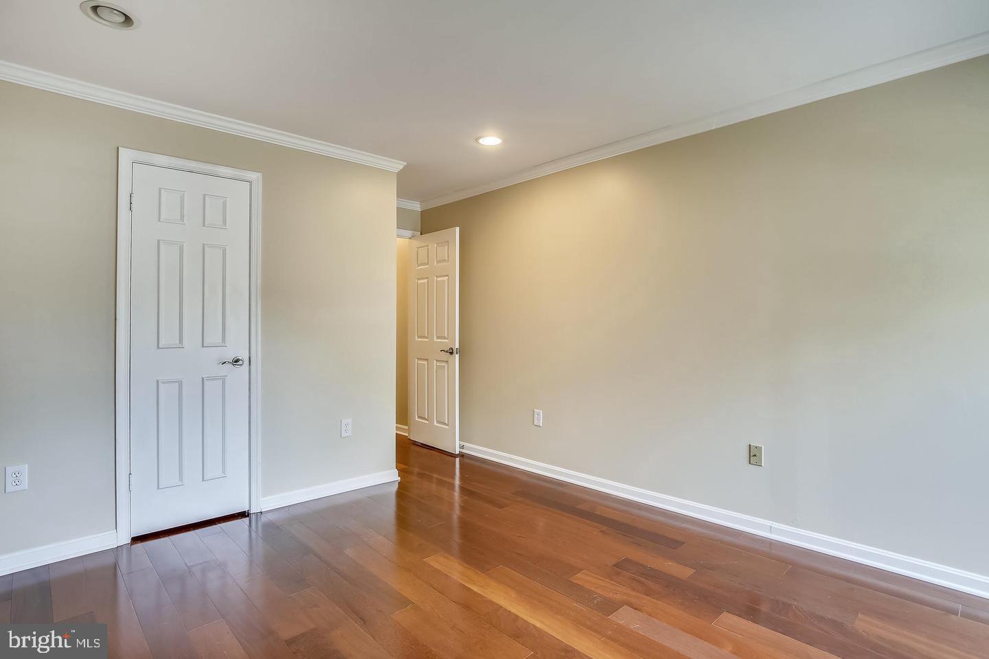 TREVOR HOUSE - Residential Lease