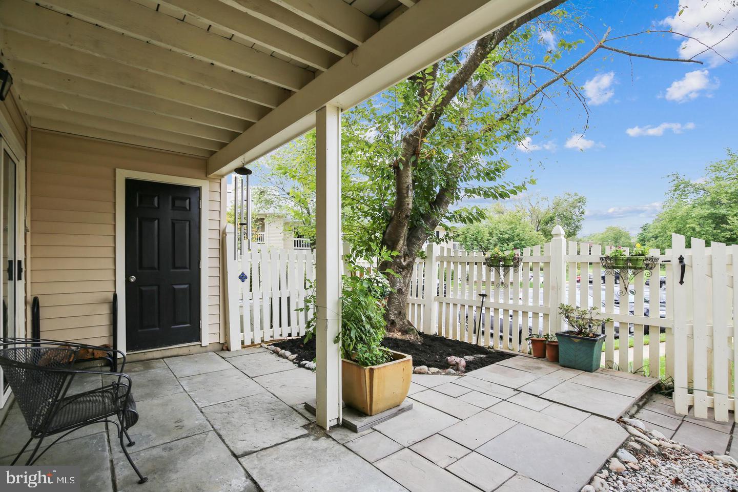 TREVOR HOUSE - Residential Lease