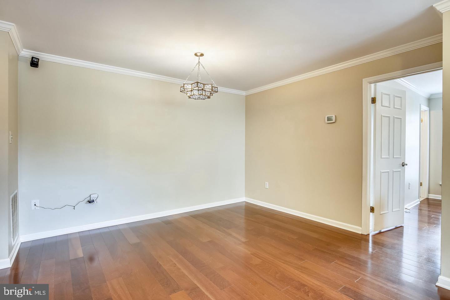 TREVOR HOUSE - Residential Lease