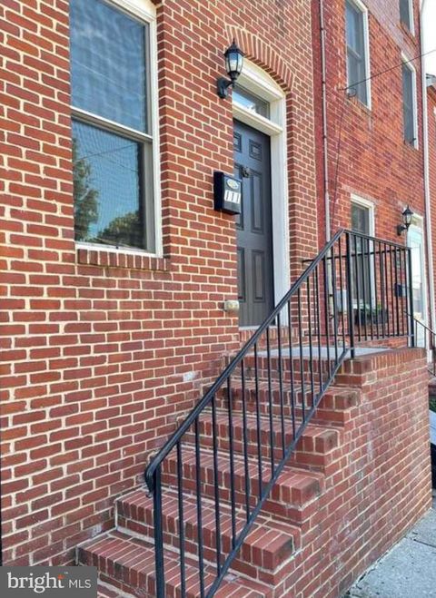 Townhouse For Rent - 111 E Cross Street<br/> BALTIMORE, MD 21230