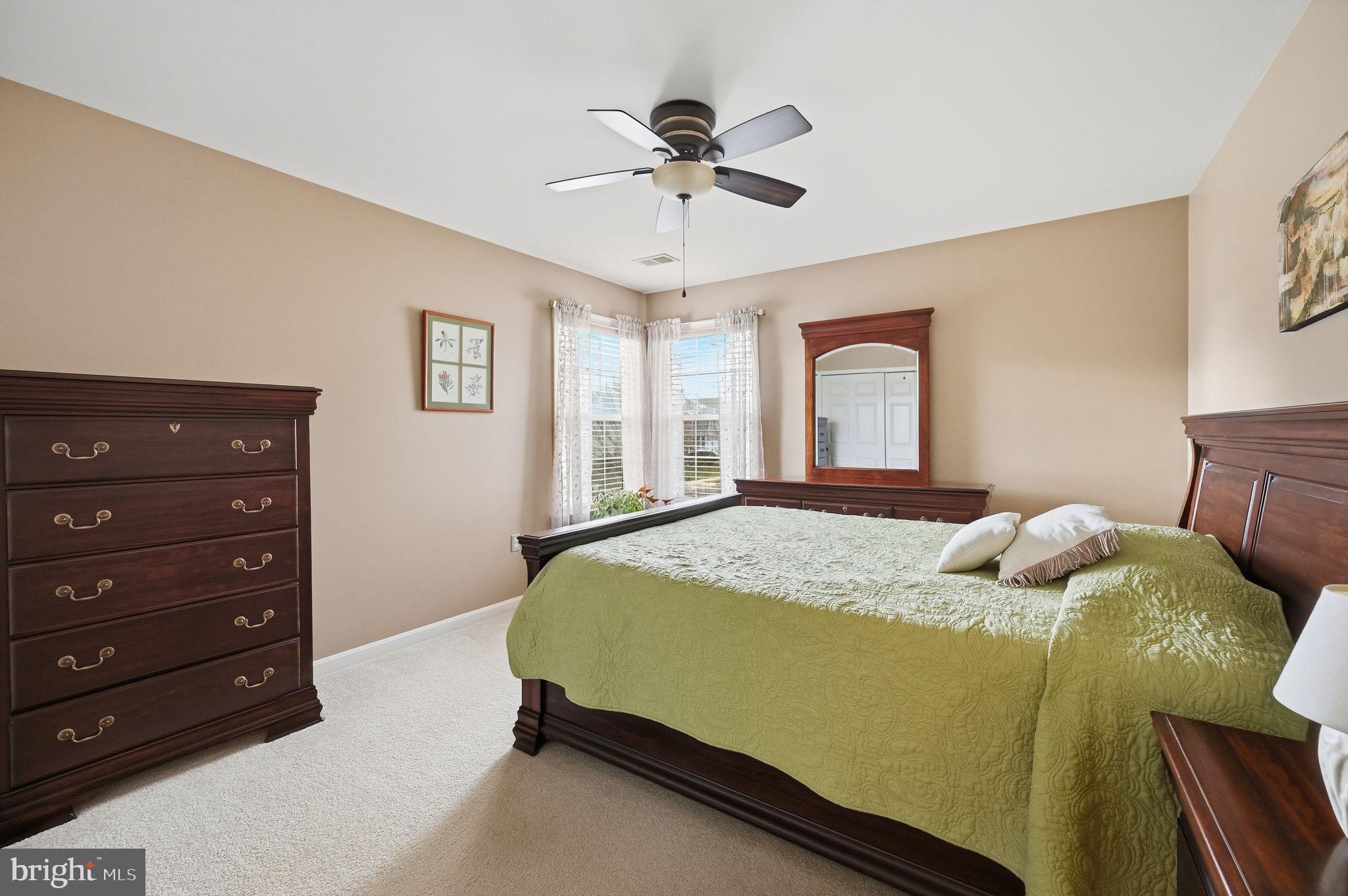 BROAD RUN OAKS - Residential