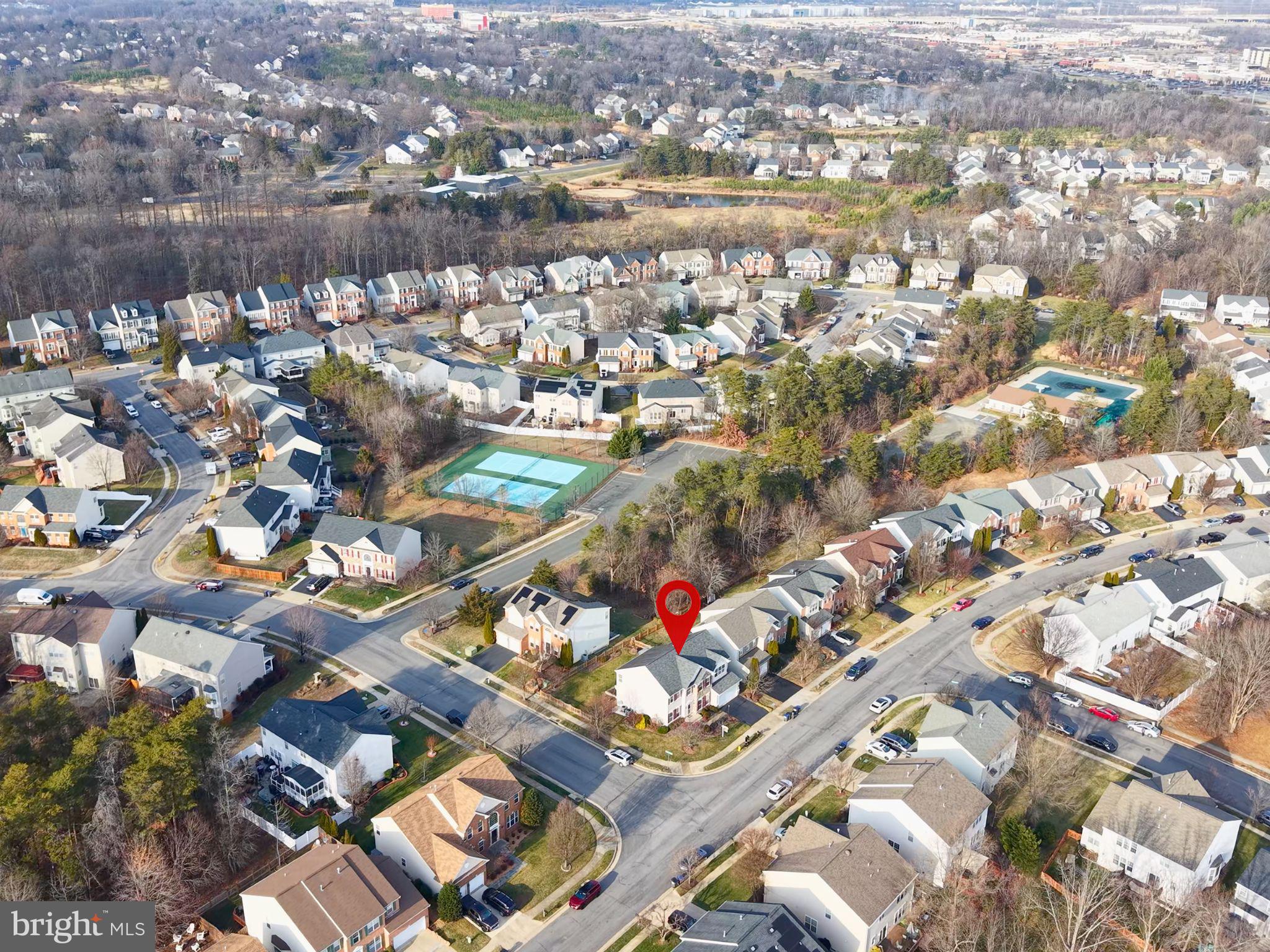 BROAD RUN OAKS - Residential