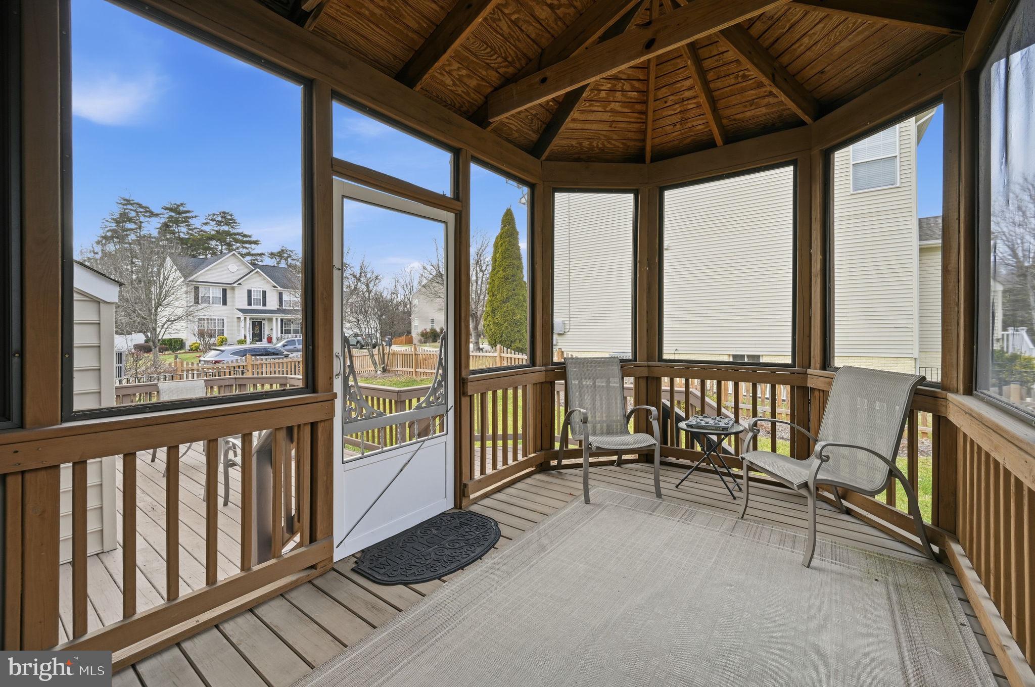 BROAD RUN OAKS - Residential