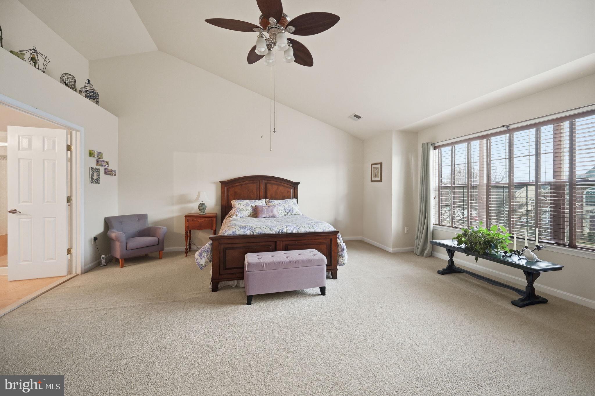 BROAD RUN OAKS - Residential