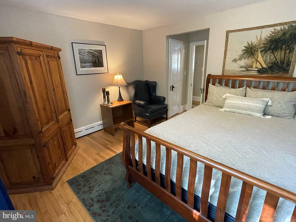 32 CLIFTON AVENUE
